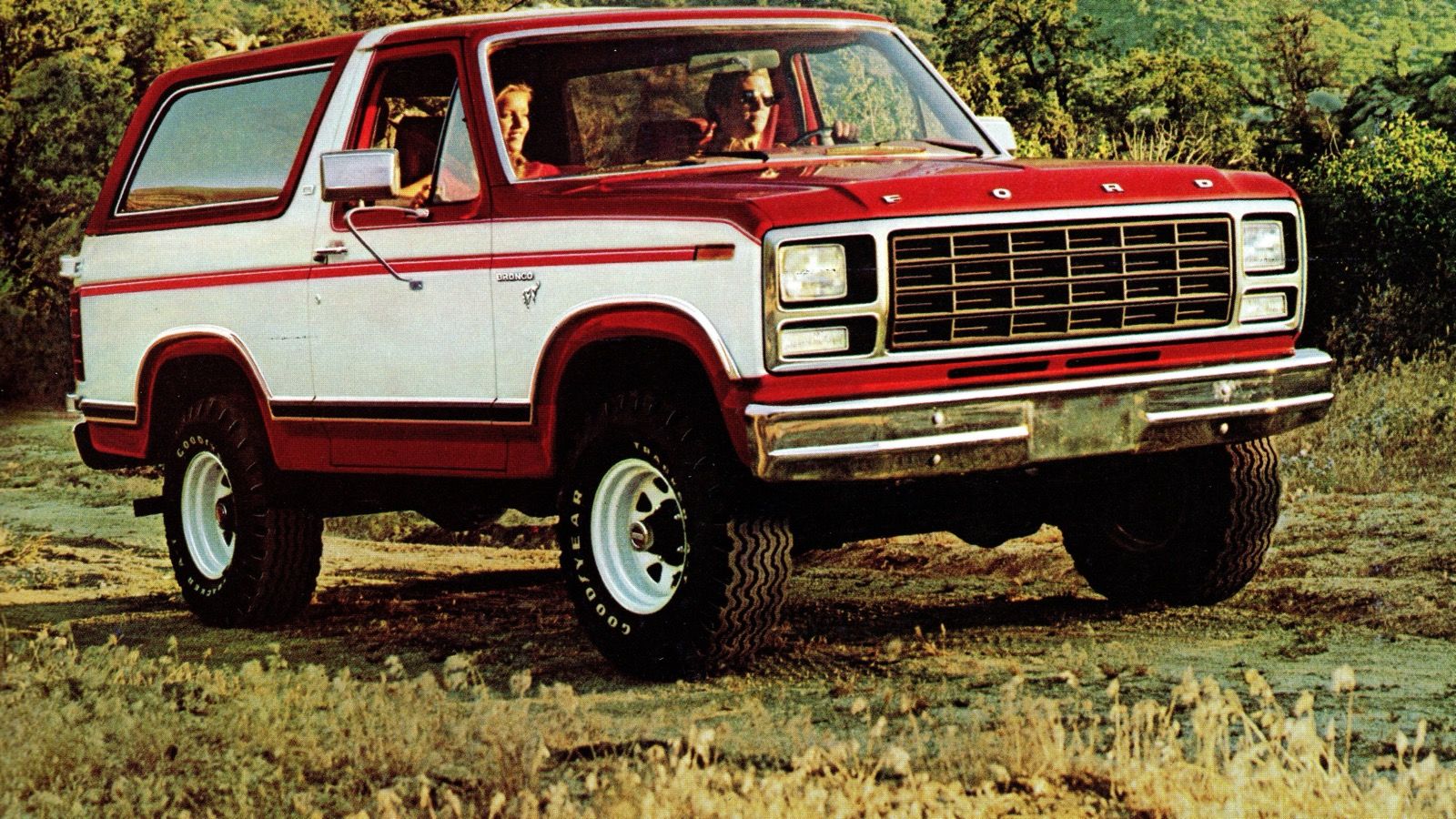 1980 Ford Bronco, redesigned full-size SUV — front three-quarter view