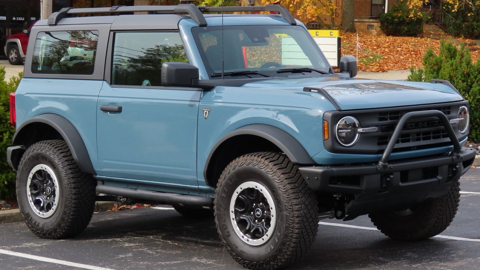 2022 Ford Bronco 2-Door Big Bend with Sasquatch Package — front three-quarter view
