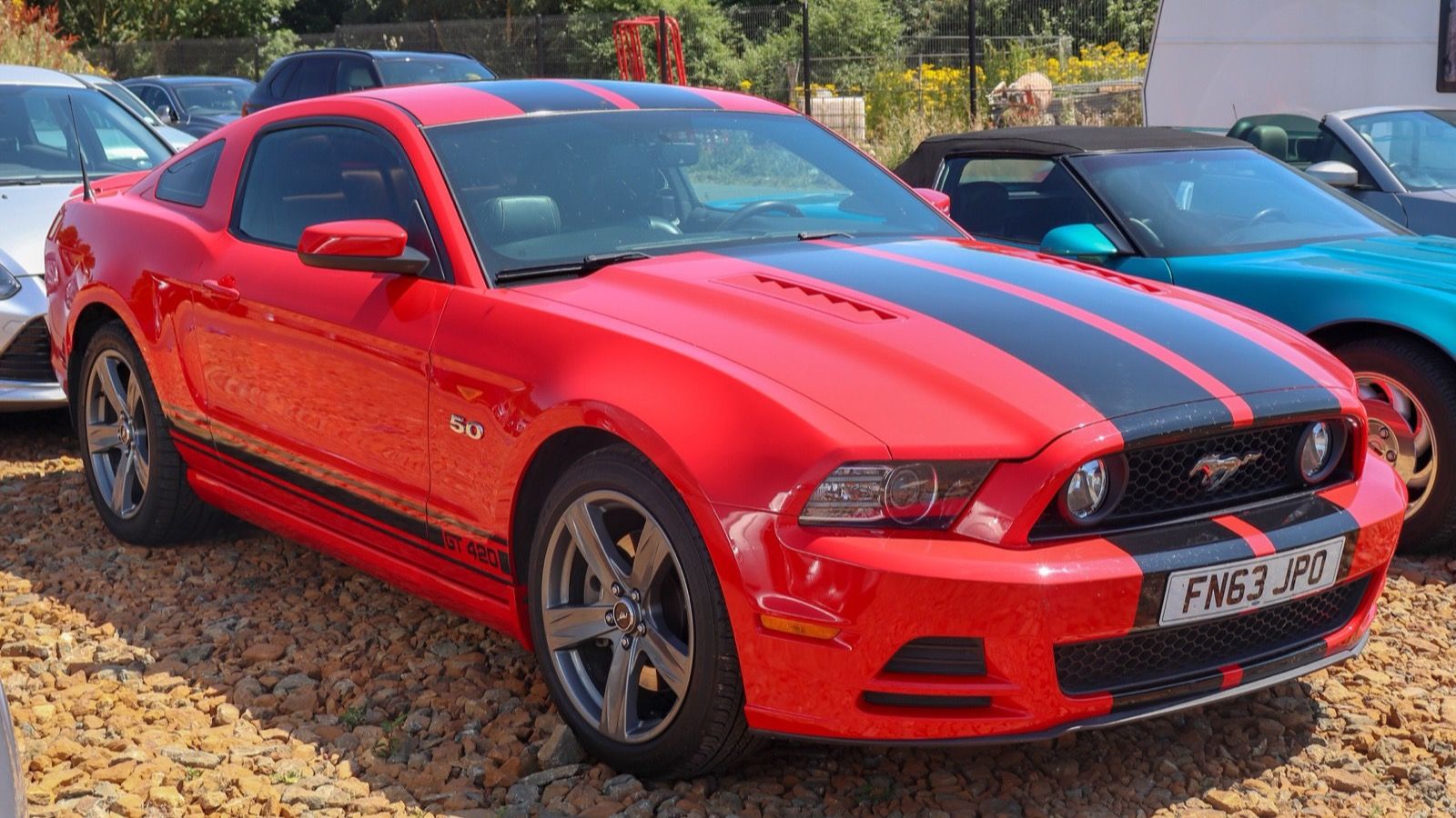 2014 Ford Mustang — exact-model-year Commons photograph