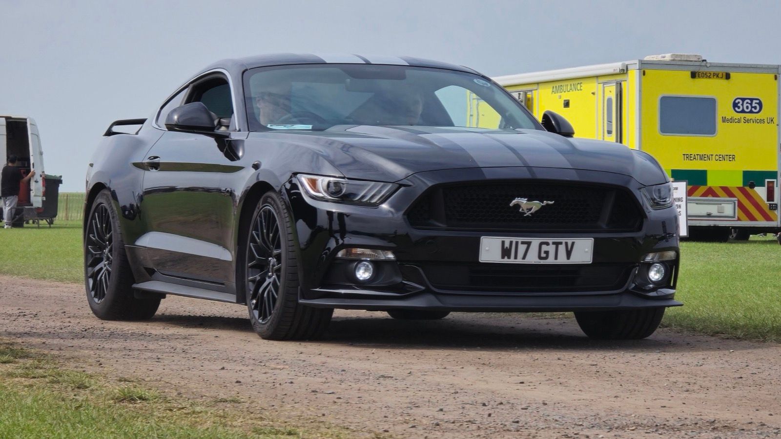 2017 Ford Mustang — exact-model-year Commons photograph