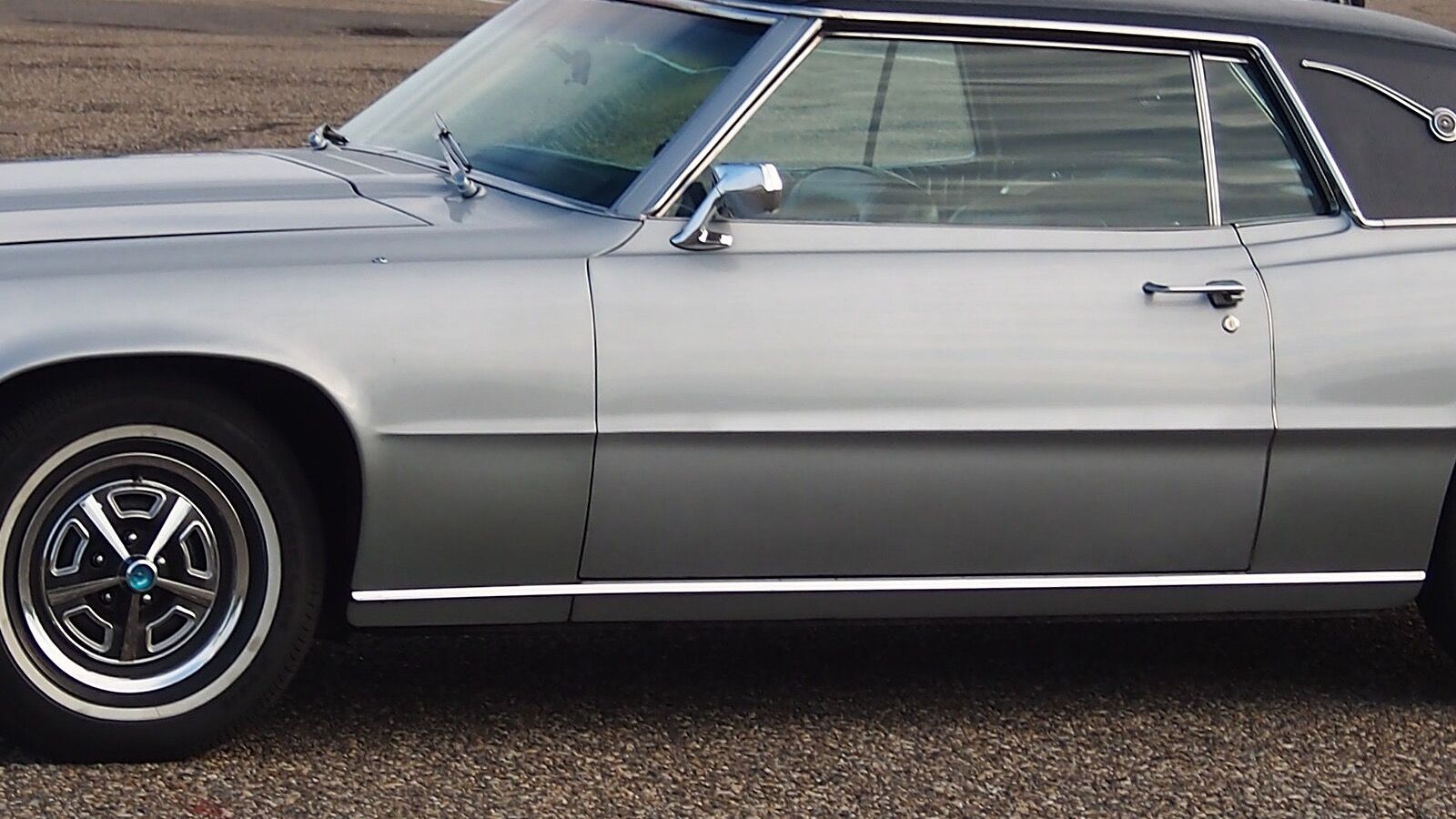 1968 Ford Thunderbird, personal-luxury era — hardtop coupe, front three-quarter view