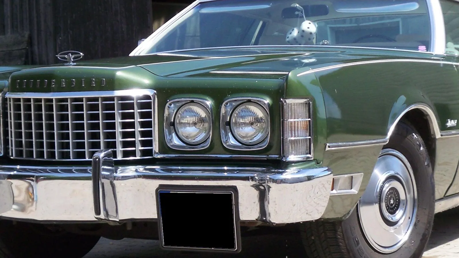 1973 Ford Thunderbird coupe, front three-quarter view