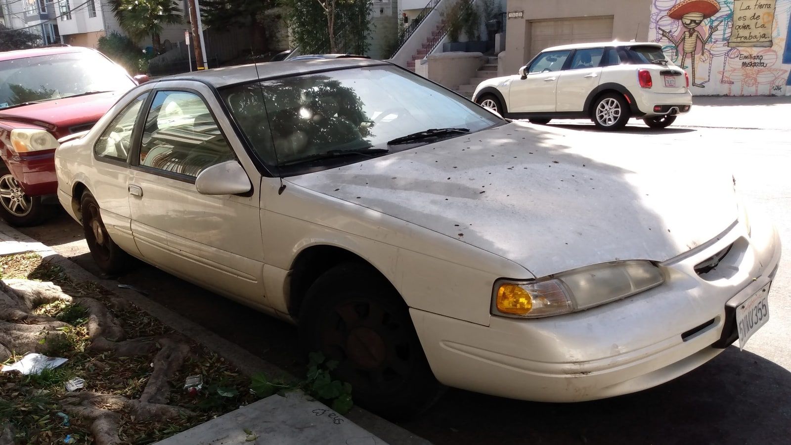 1992 Ford Thunderbird — exterior view