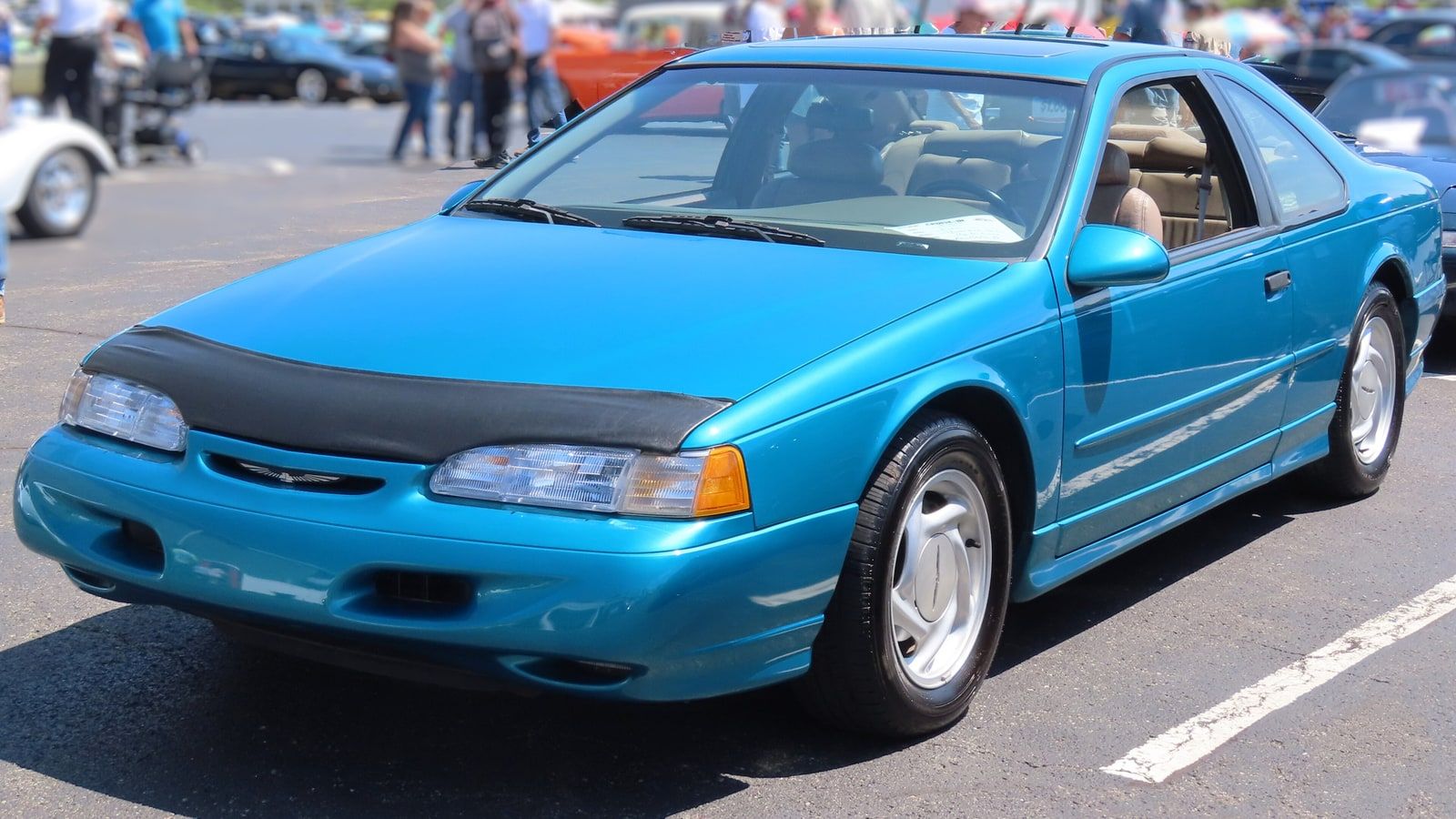 1994 Ford Thunderbird — exterior view