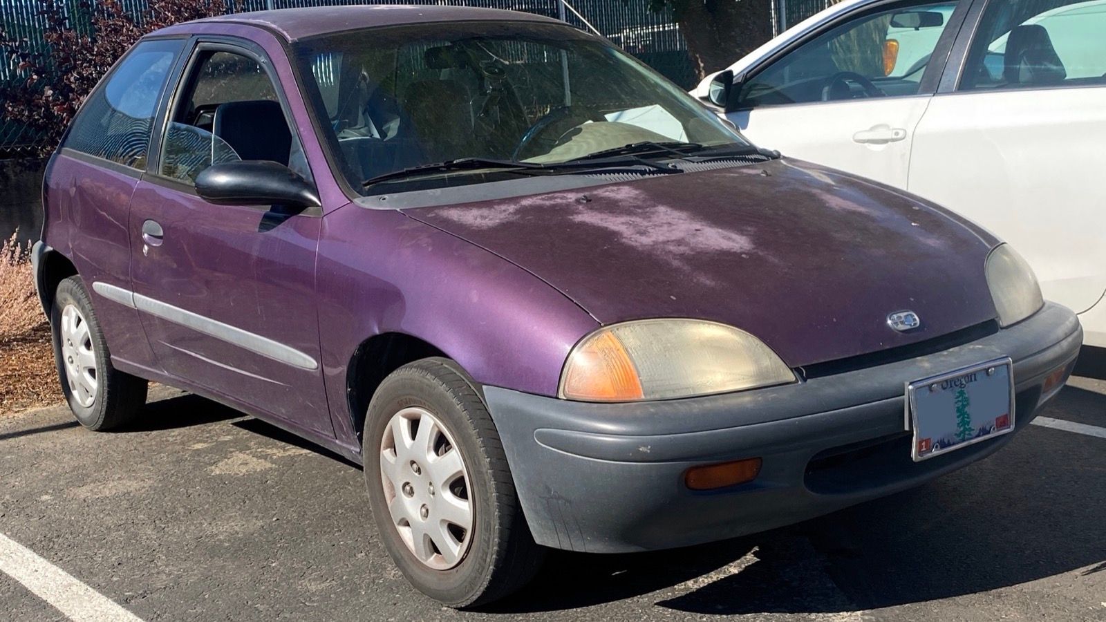Purple 1997 Geo Metro LSi, front three-quarter view