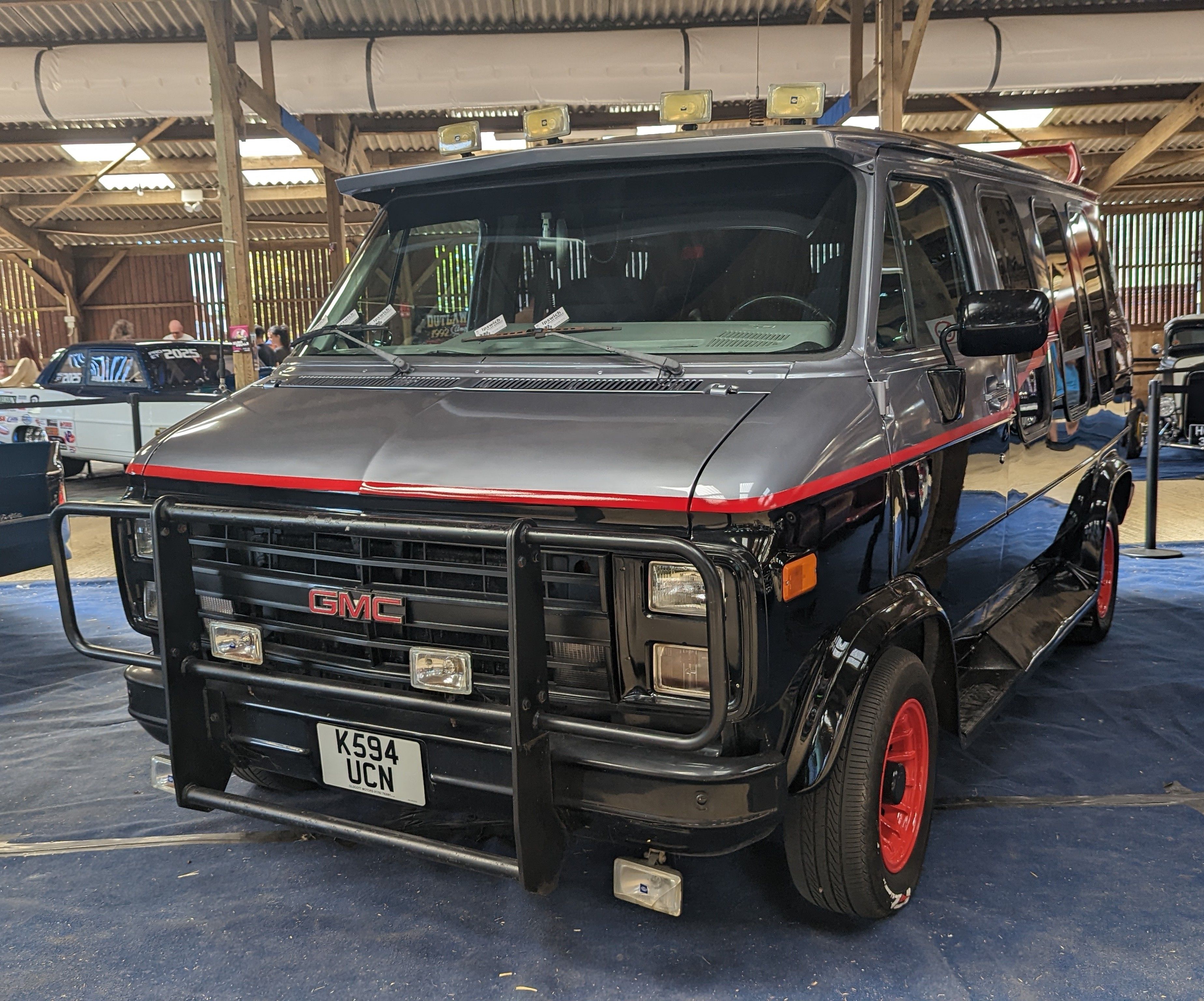 1991 GMC Vandura full-size van, front three-quarter view