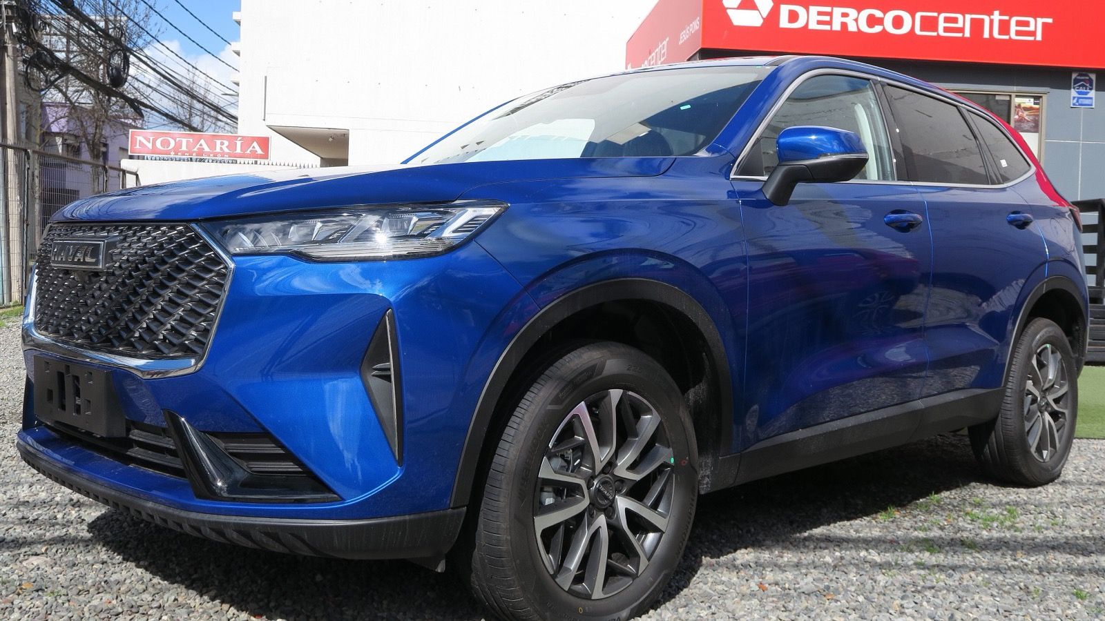 Blue third-generation Haval H6 2.0T Active SUV, front three-quarter view