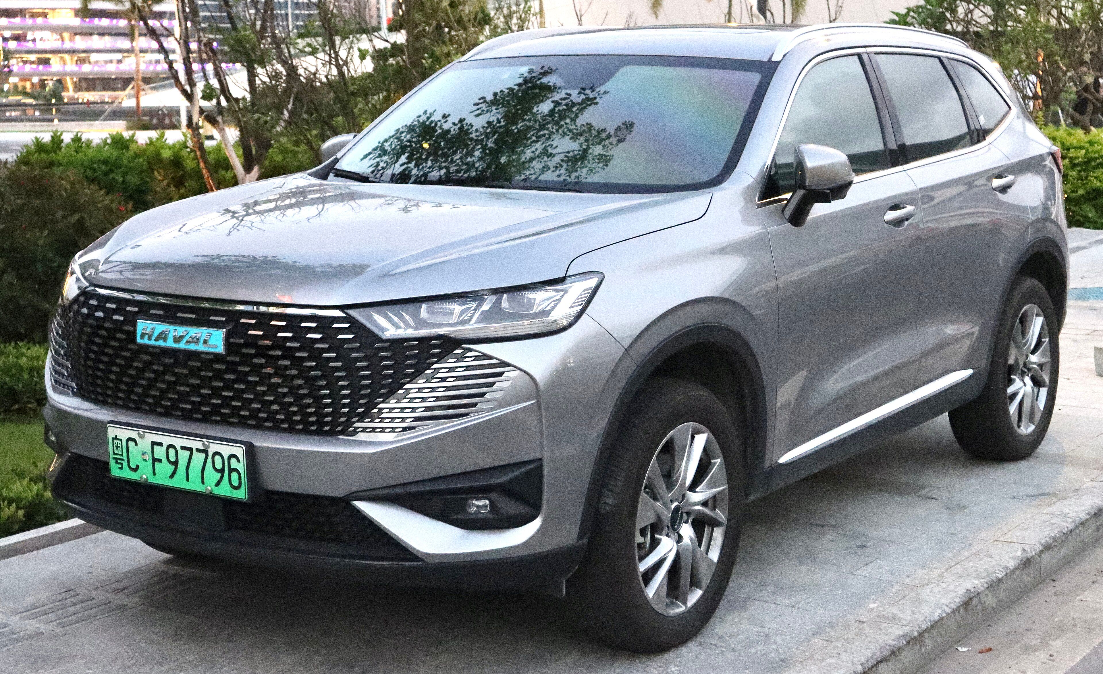 Silver 2022 Haval H6 PHEV compact SUV, front three-quarter view