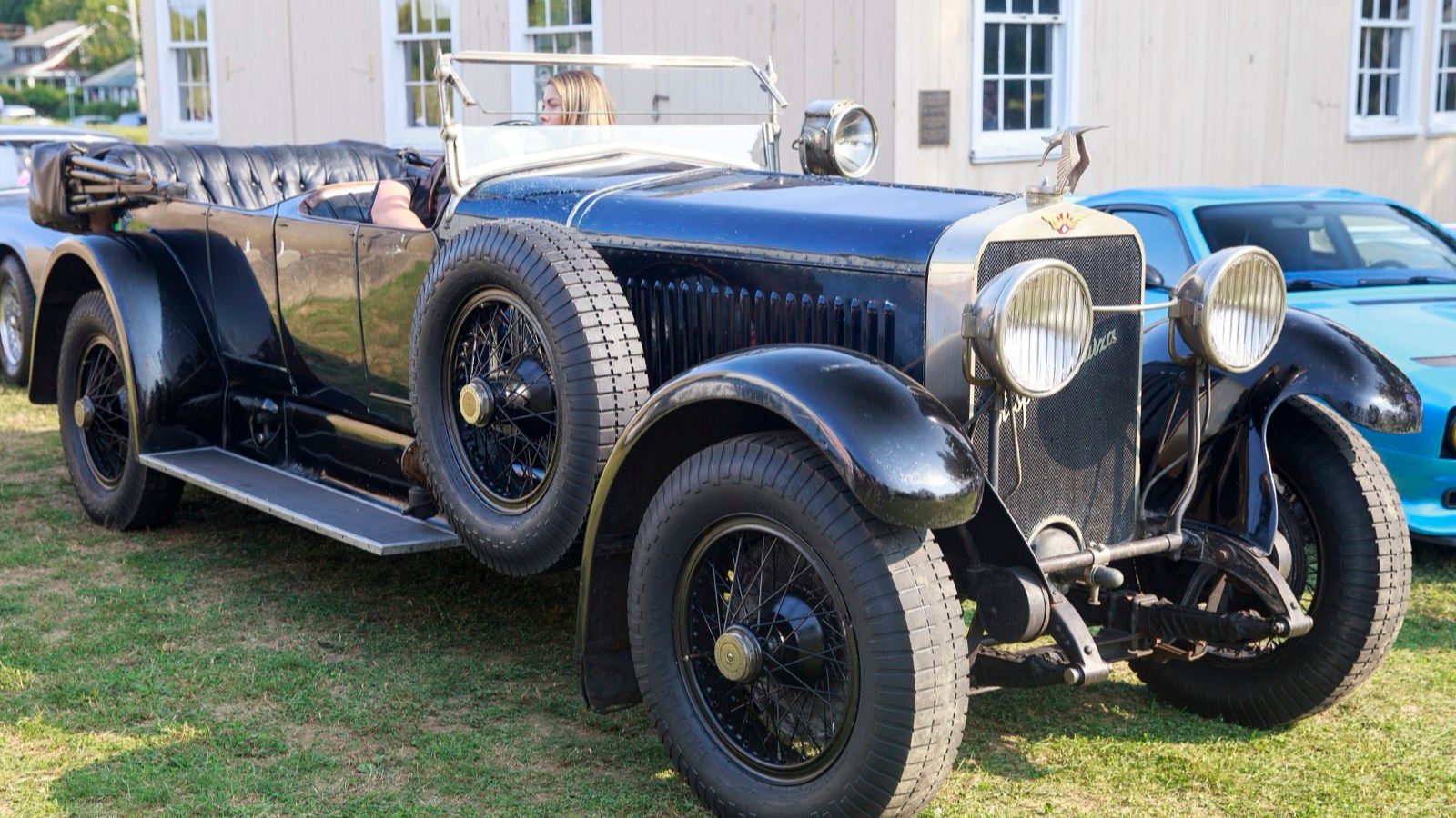 Black 1921 Hispano-Suiza H6B open tourer with Chavet coachwork, front three-quarter view