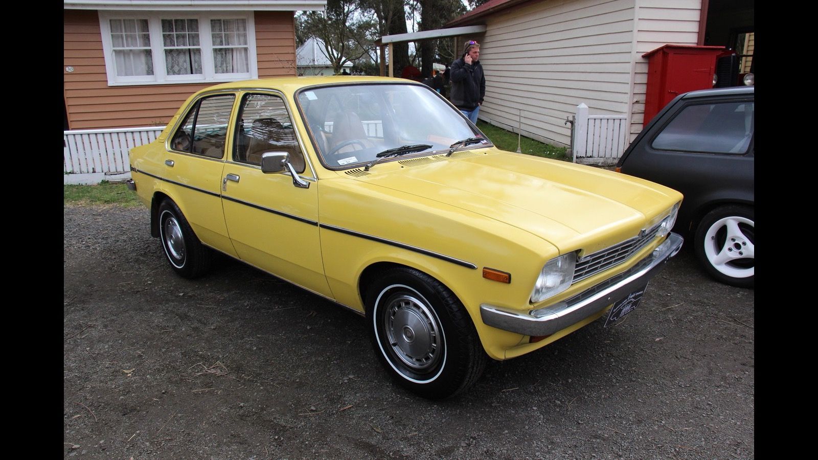Yellow 1978 Holden TD Gemini SL sedan, front three-quarter view