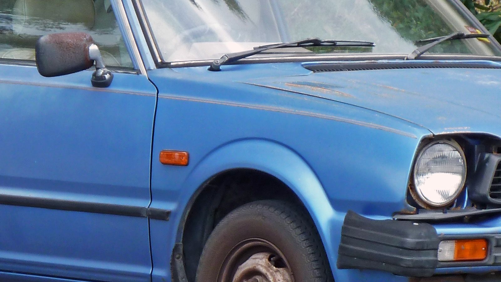 1980 Honda Civic — silver hatchback, front three-quarter view