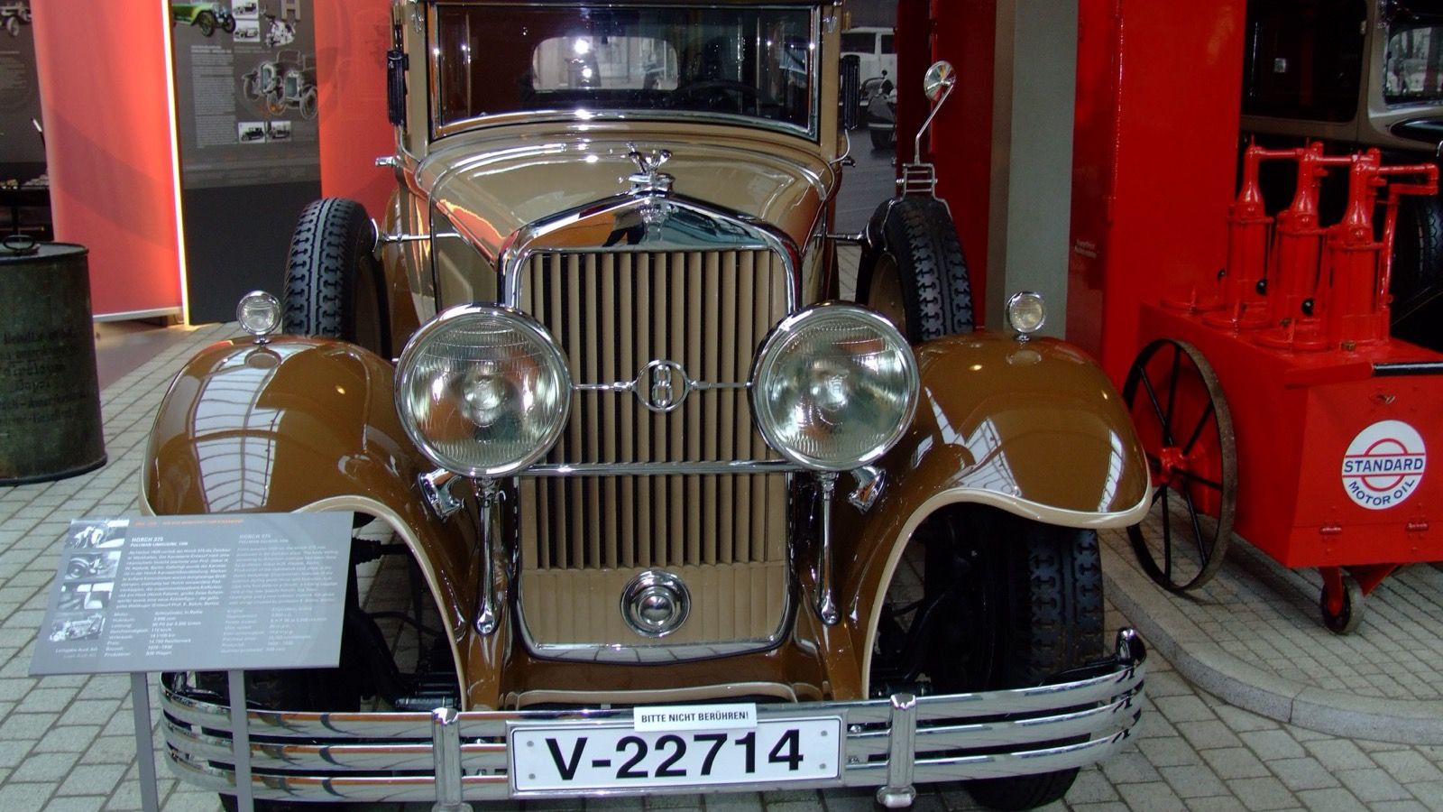 Beige 1929 Horch 379 Pullman limousine at the August Horch Museum Zwickau, front view