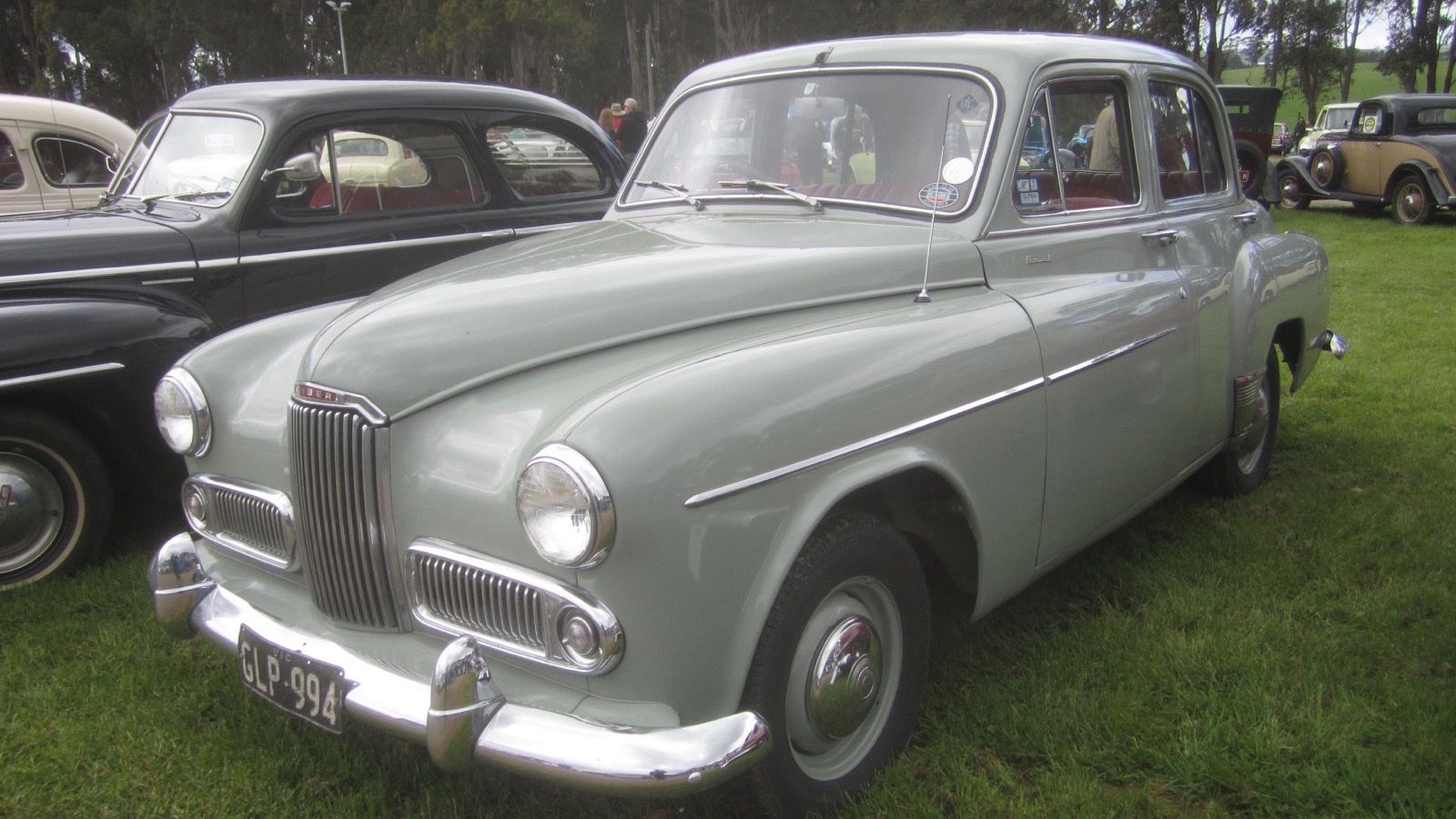 Grey 1954 Humber Hawk Mk VI saloon, front three-quarter view