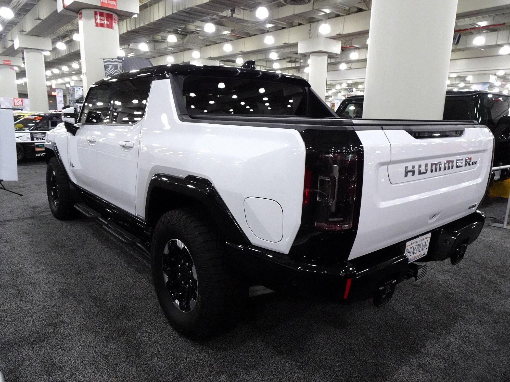 2024 GMC Hummer EV pickup