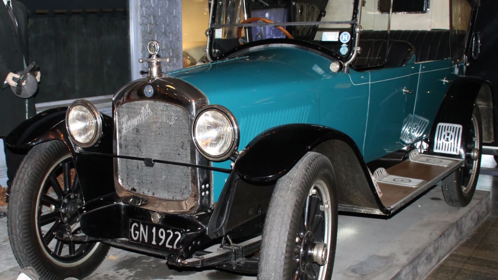 Teal 1922 Hupmobile Model R touring car on museum display, front three-quarter view
