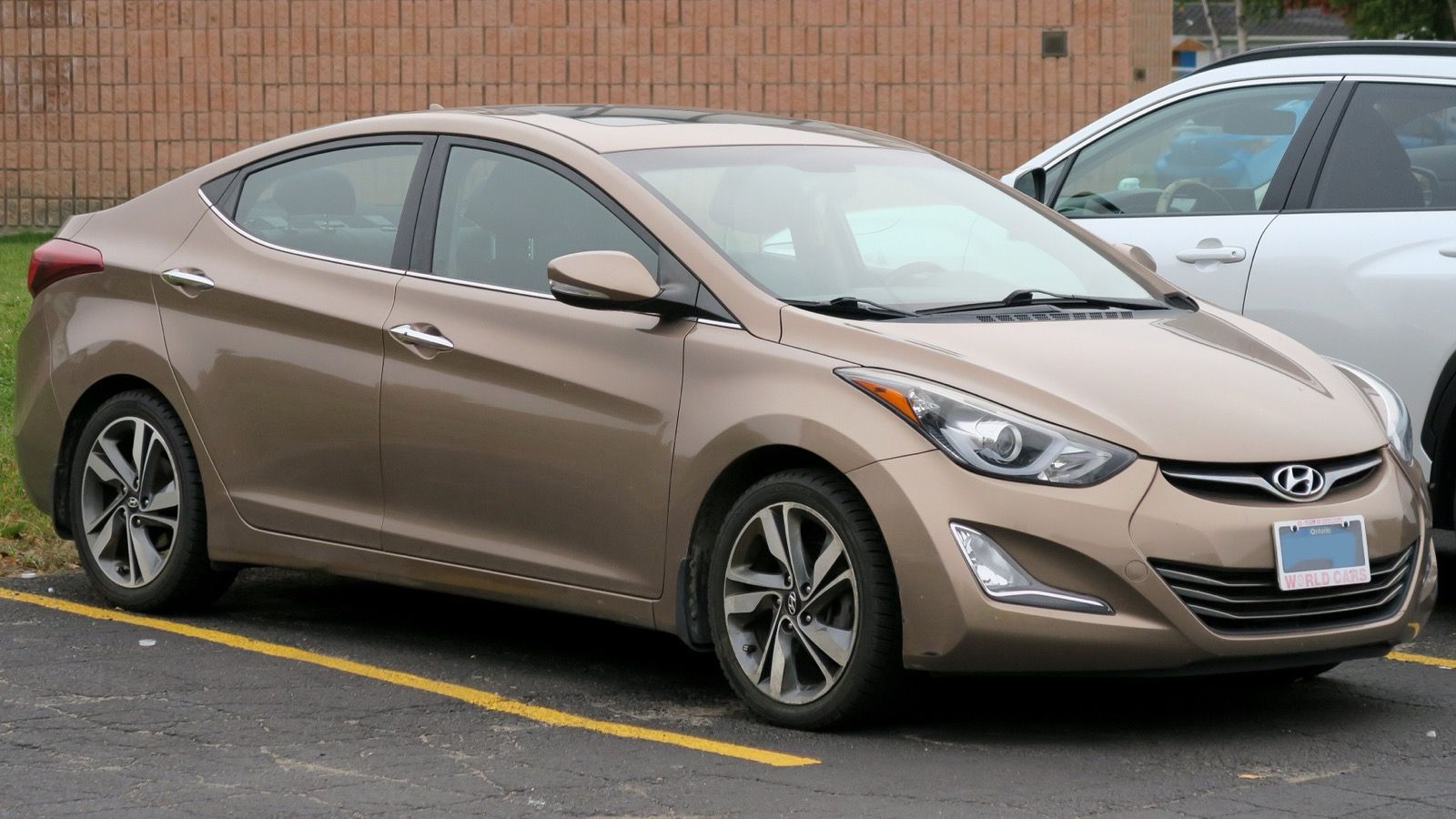 2015 Hyundai Elantra — Limited sedan in Sandy Bronze, front three-quarter view