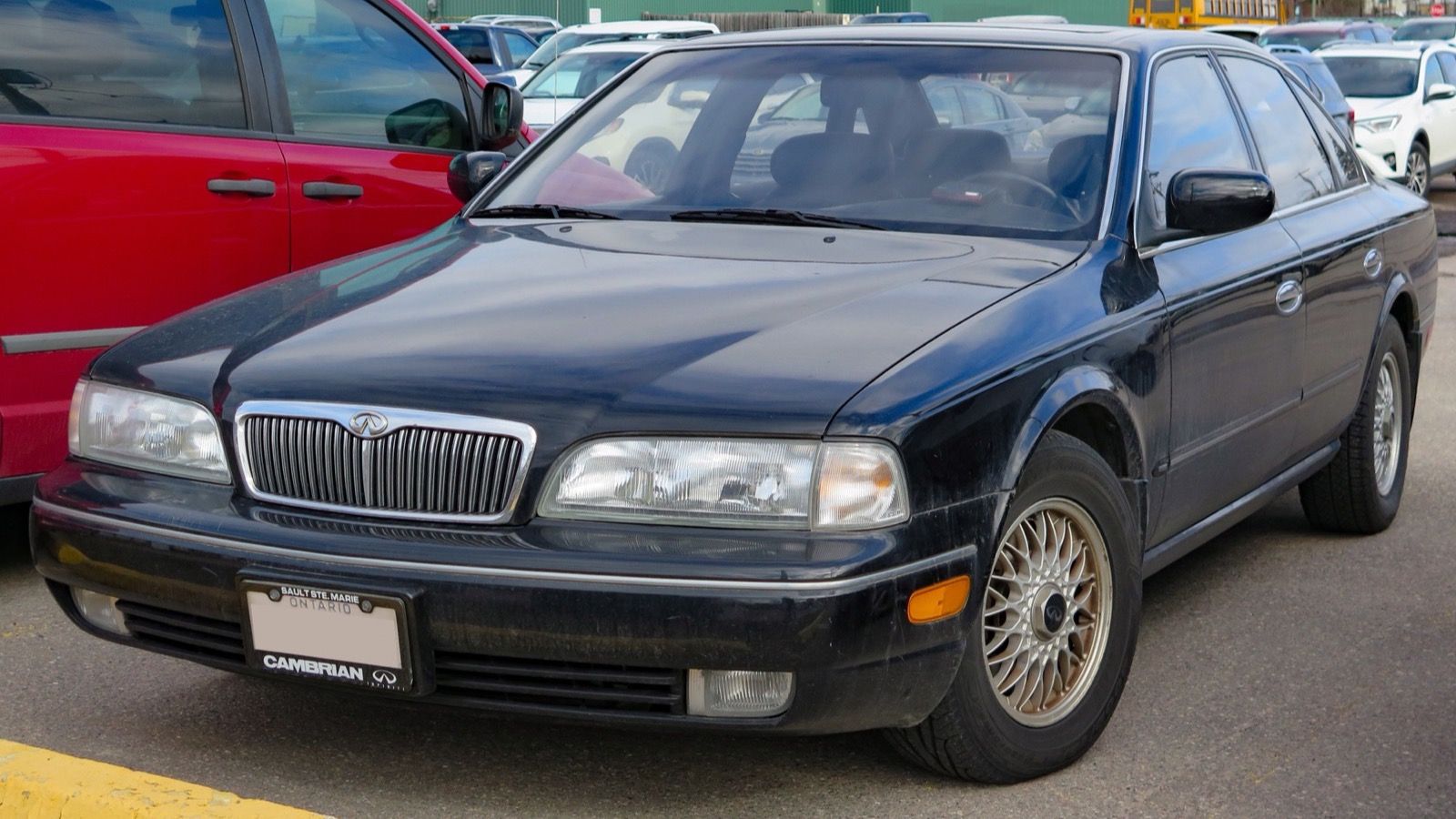 1994 Infiniti Q45a sedan in Black Obsidian, front left view