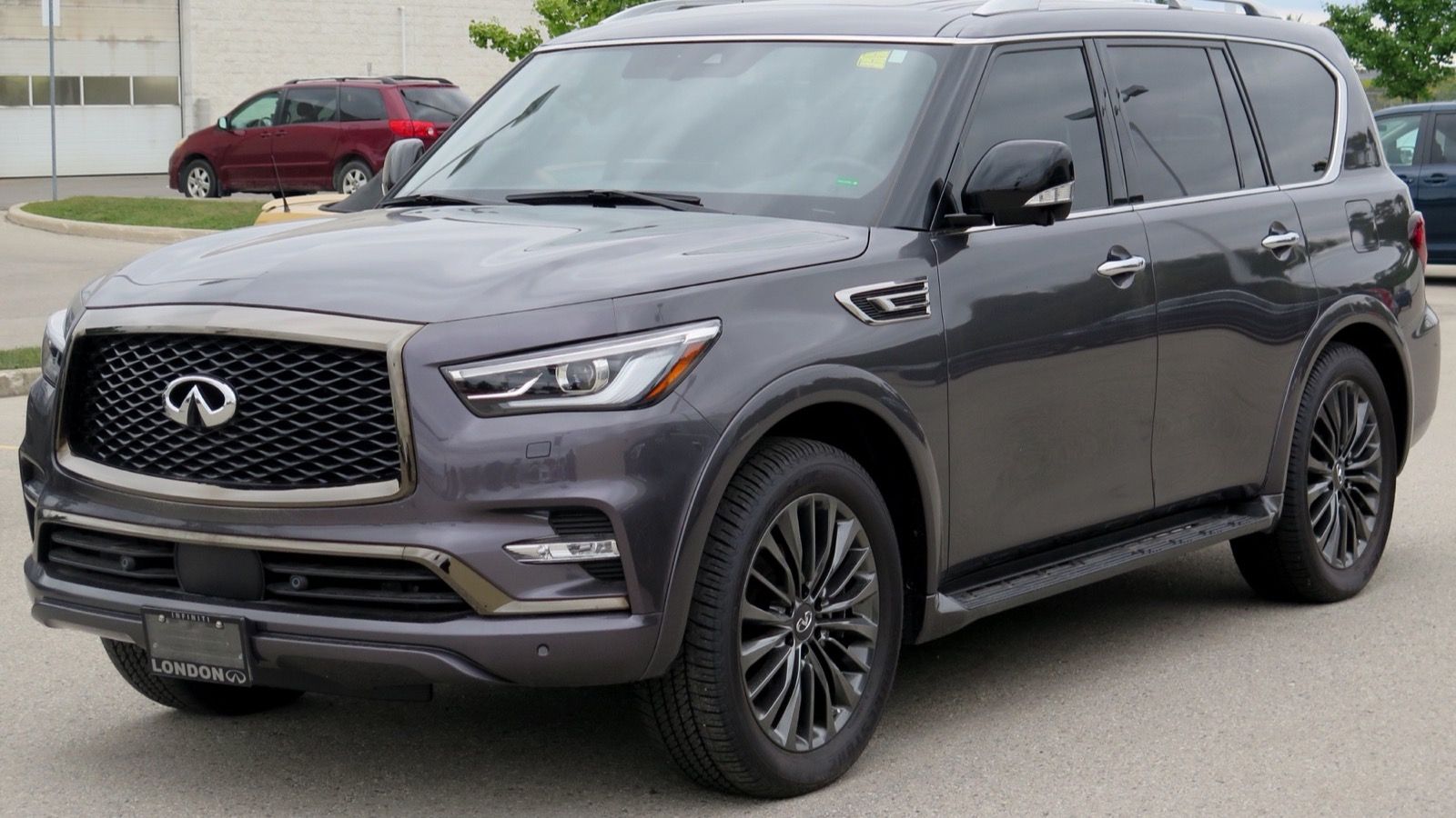 2022 Infiniti QX80 ProACTIVE 4WD in Anthracite Gray, front left view
