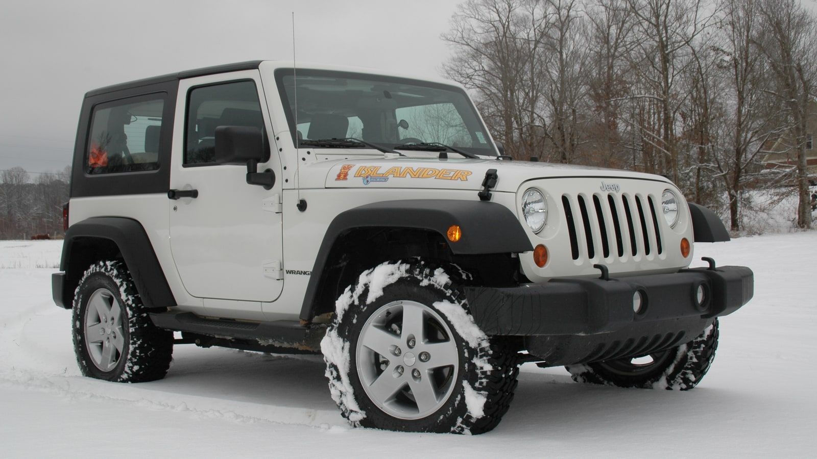 2010 Jeep Wrangler — exterior view