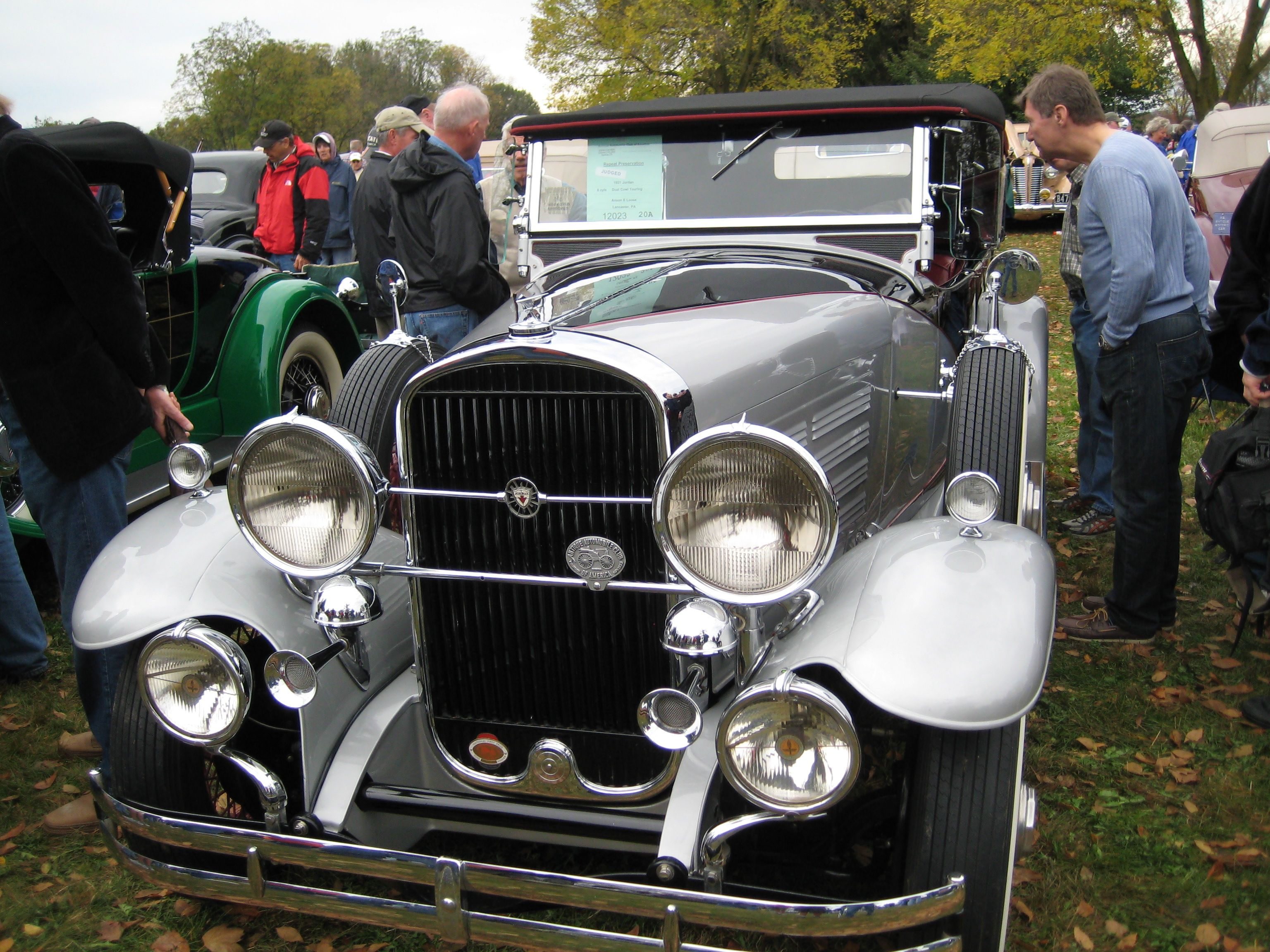Silver 1931 Jordan eight-cylinder dual-cowl touring, front view