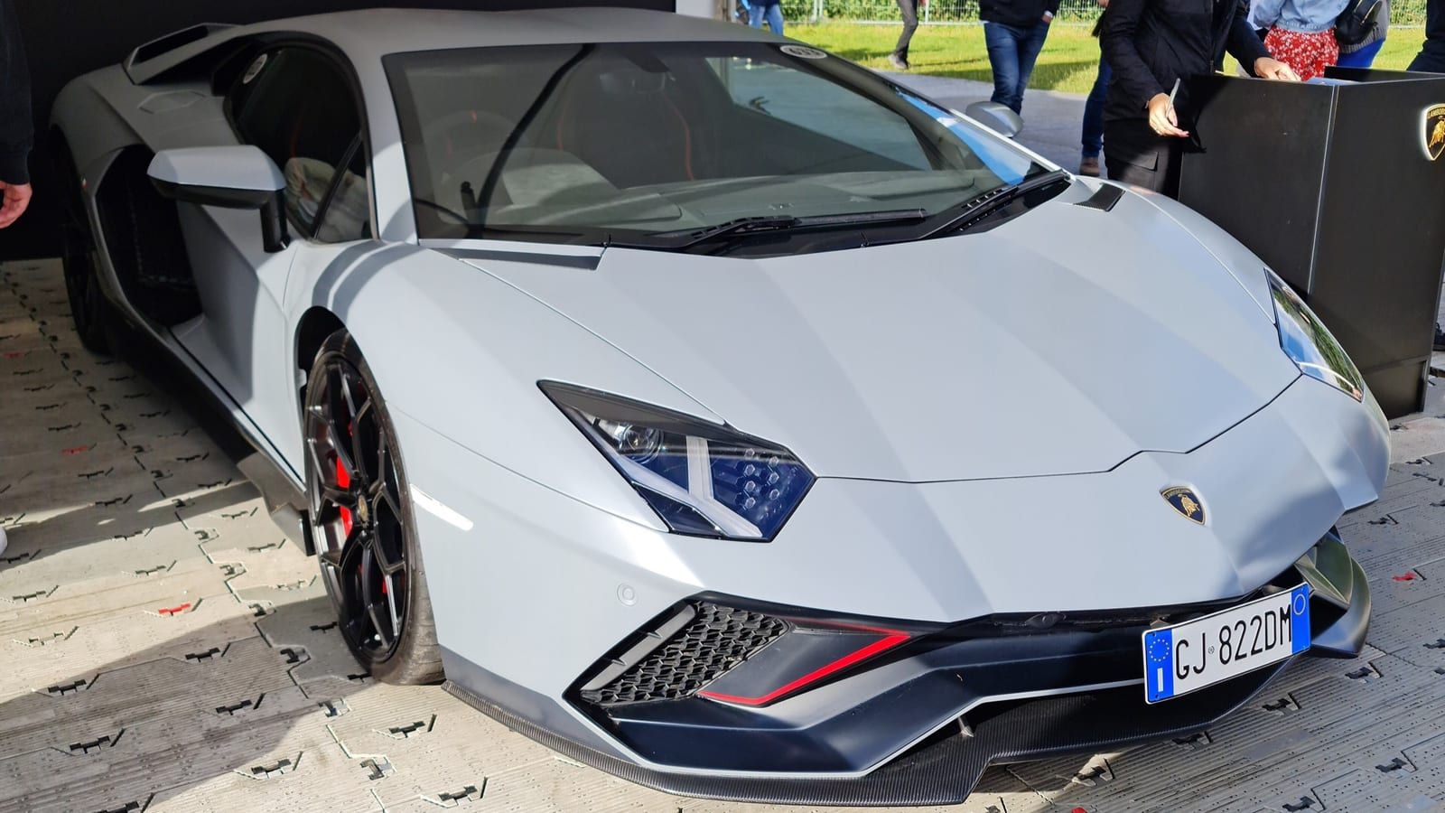 White 2022 Lamborghini Aventador Ultimae LP 780-4, front three-quarter view