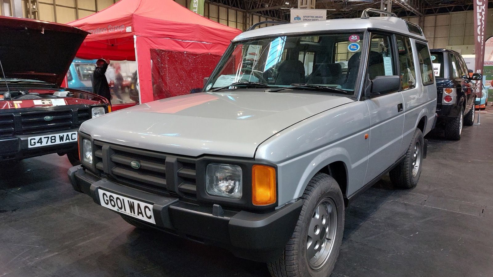 1990 Land Rover Discovery, side view