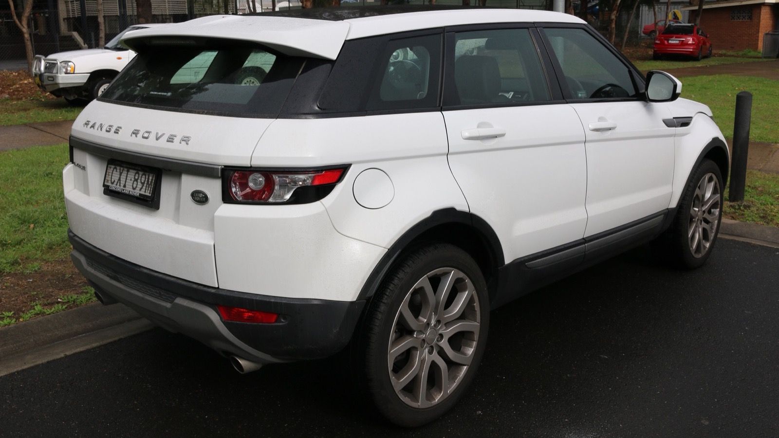 2015 Range Rover Evoque, side view