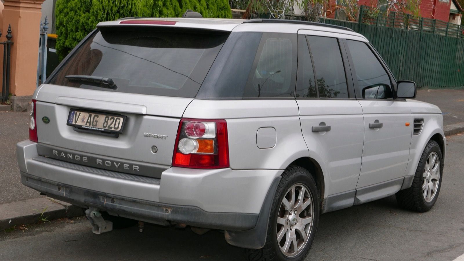 2005 Range Rover Sport, side view