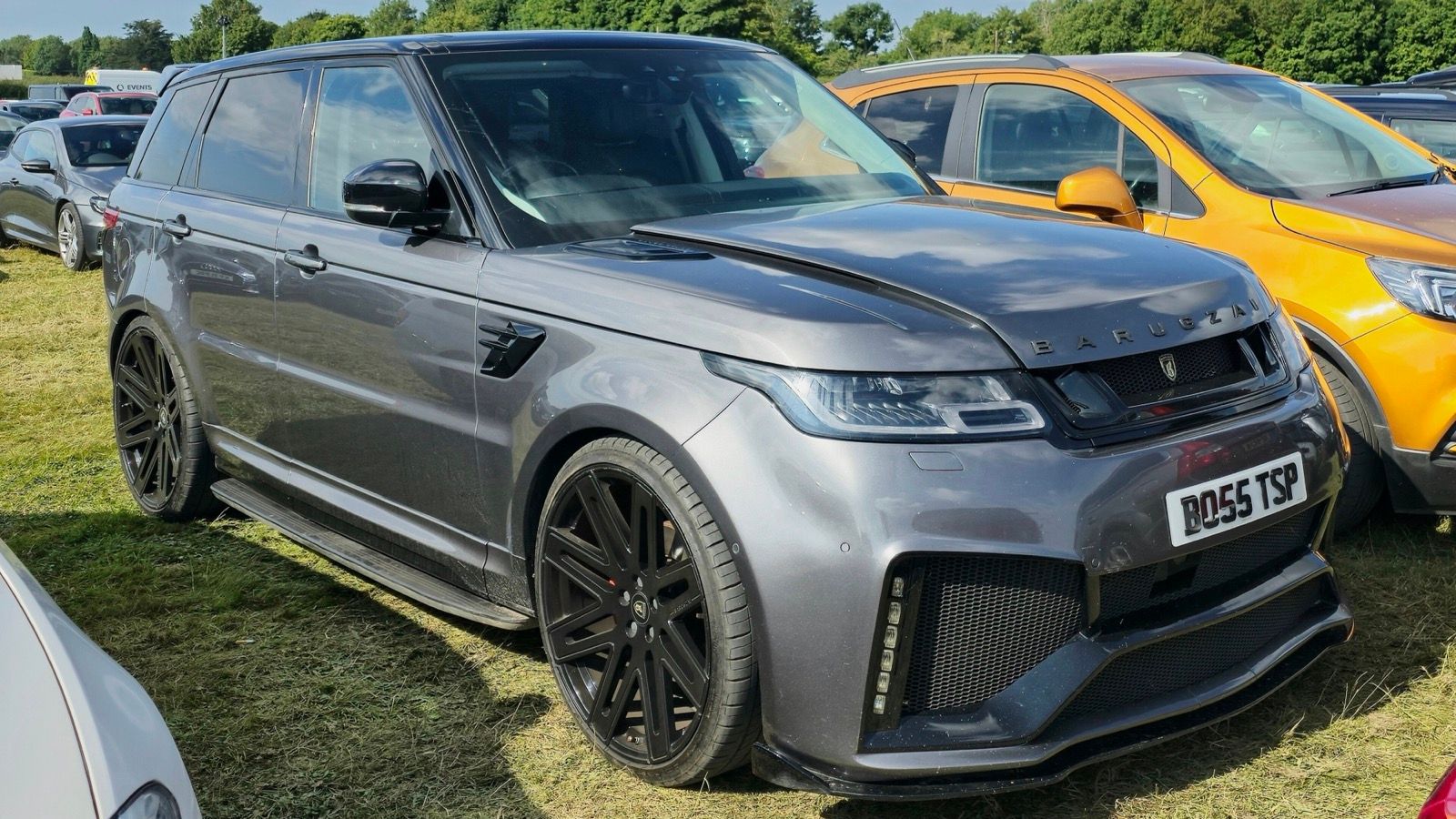 2018 Range Rover Sport, side view