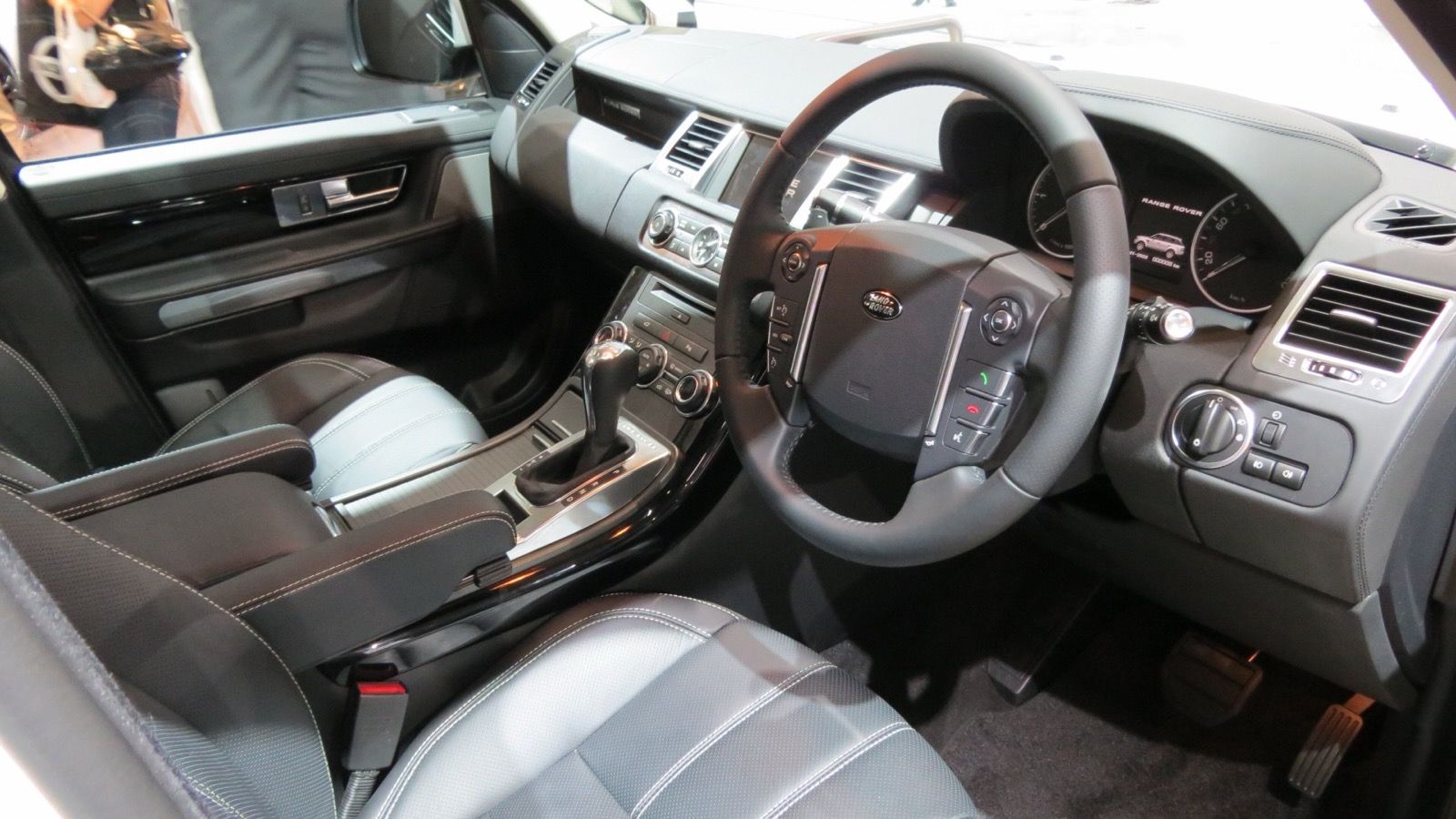 2012 Range Rover Sport, side view