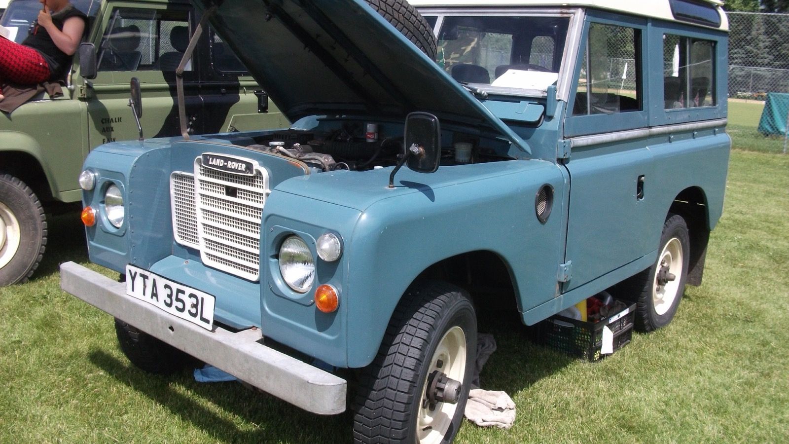 1973 Land Rover Series, side view