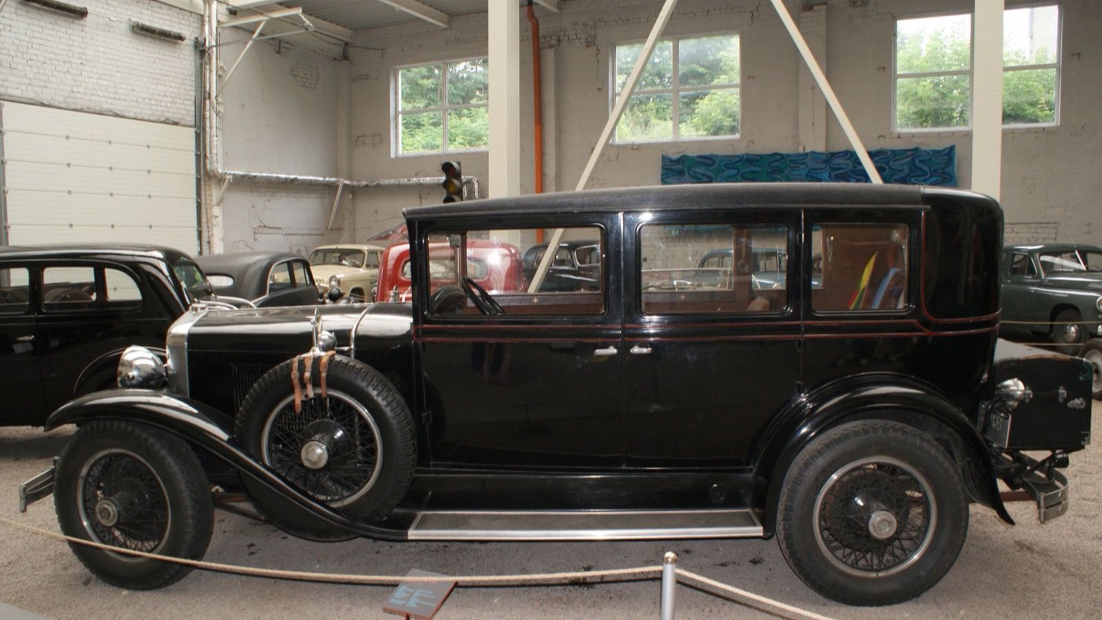 1928 LaSalle seven-passenger sedan in black, side profile view