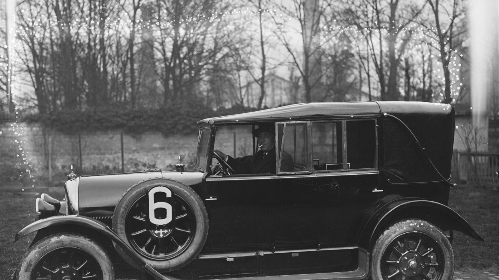 1923 Lorraine-Dietrich closed tourer driven by Édouard Brisson at the Paris-Nice scrutineering, side profile