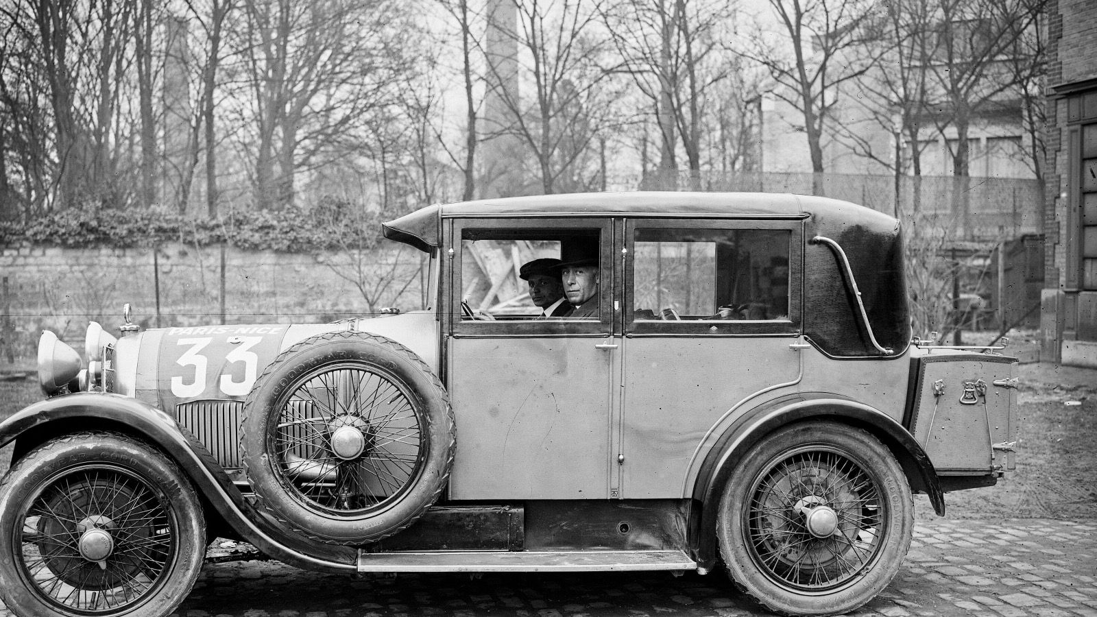 1926 Lorraine-Dietrich saloon carrying Paris-Nice race number 33 at the Neuilly-sur-Seine scrutineering, side profile