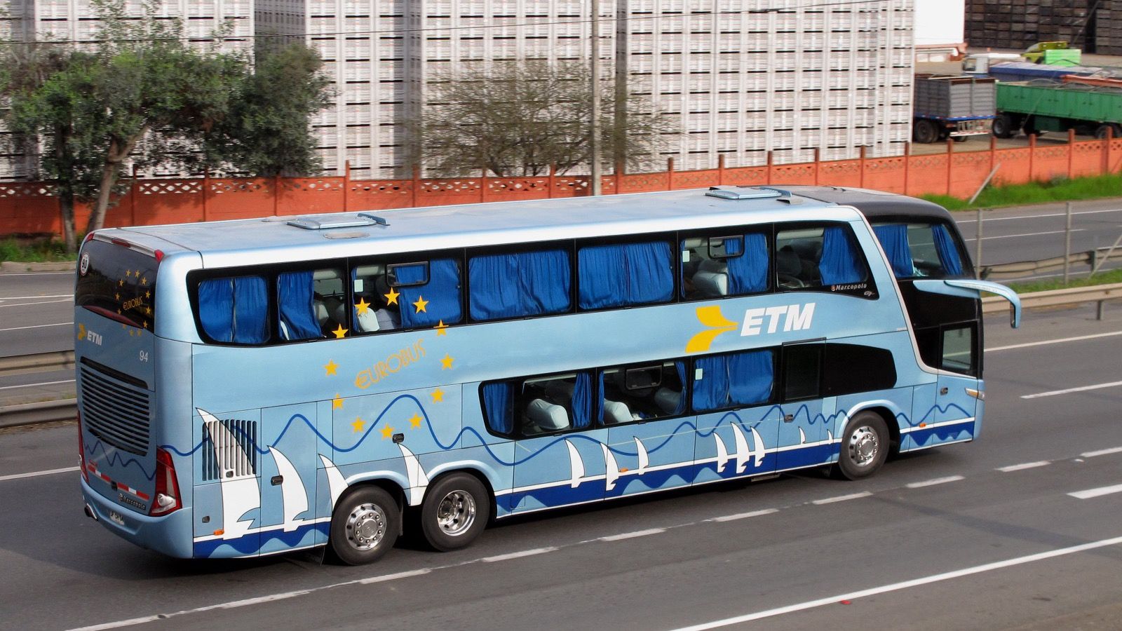 Marcopolo Paradiso G7 double-decker coach, left side profile, in ETM Eurobus livery