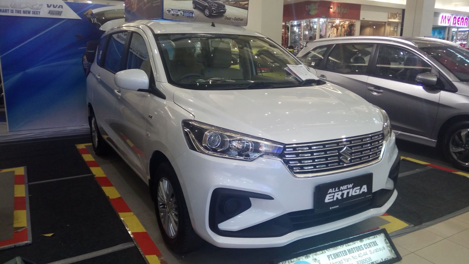 White 2018 Suzuki Ertiga GL compact MPV, front three-quarter view
