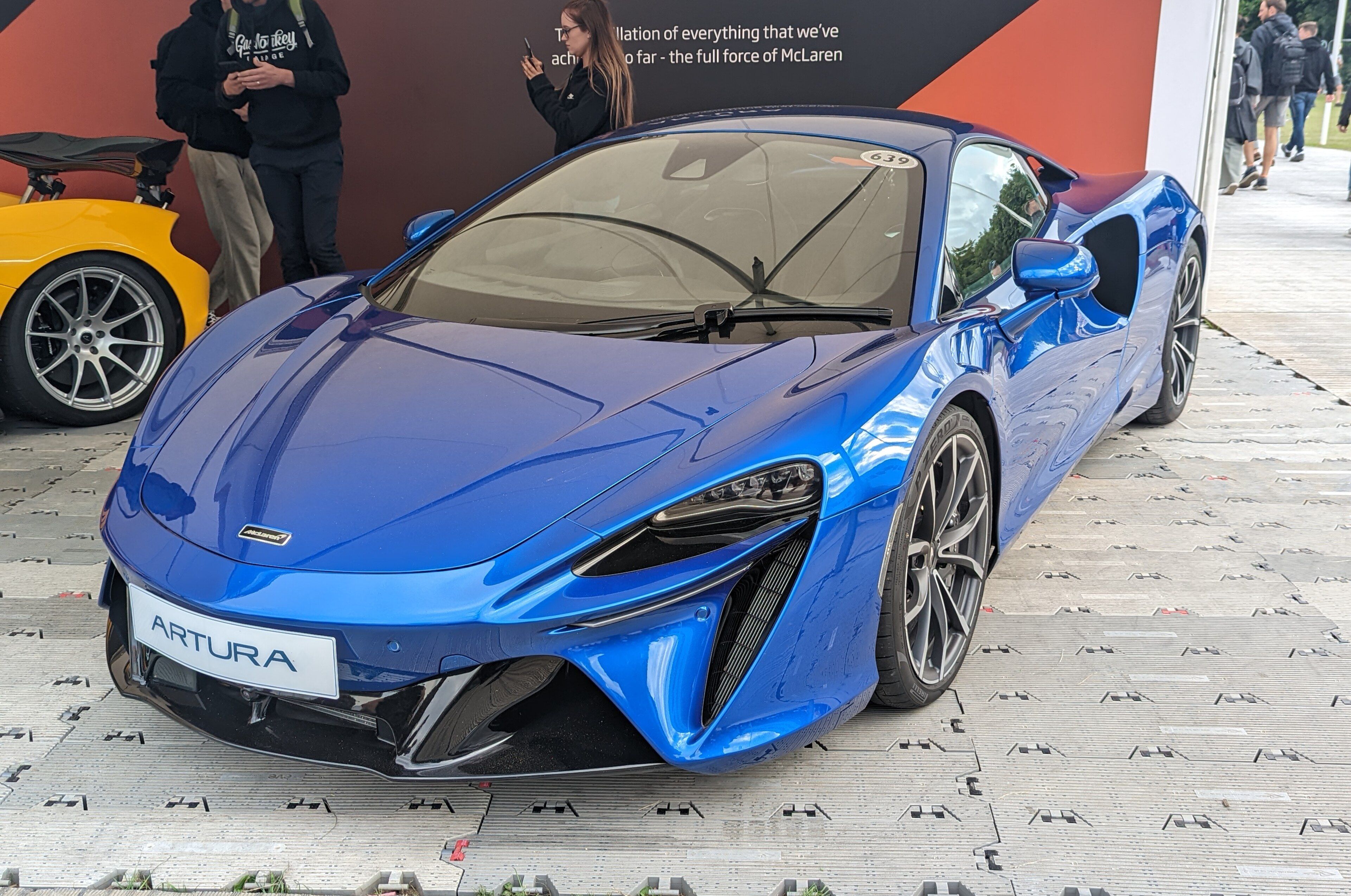 2022 McLaren Artura