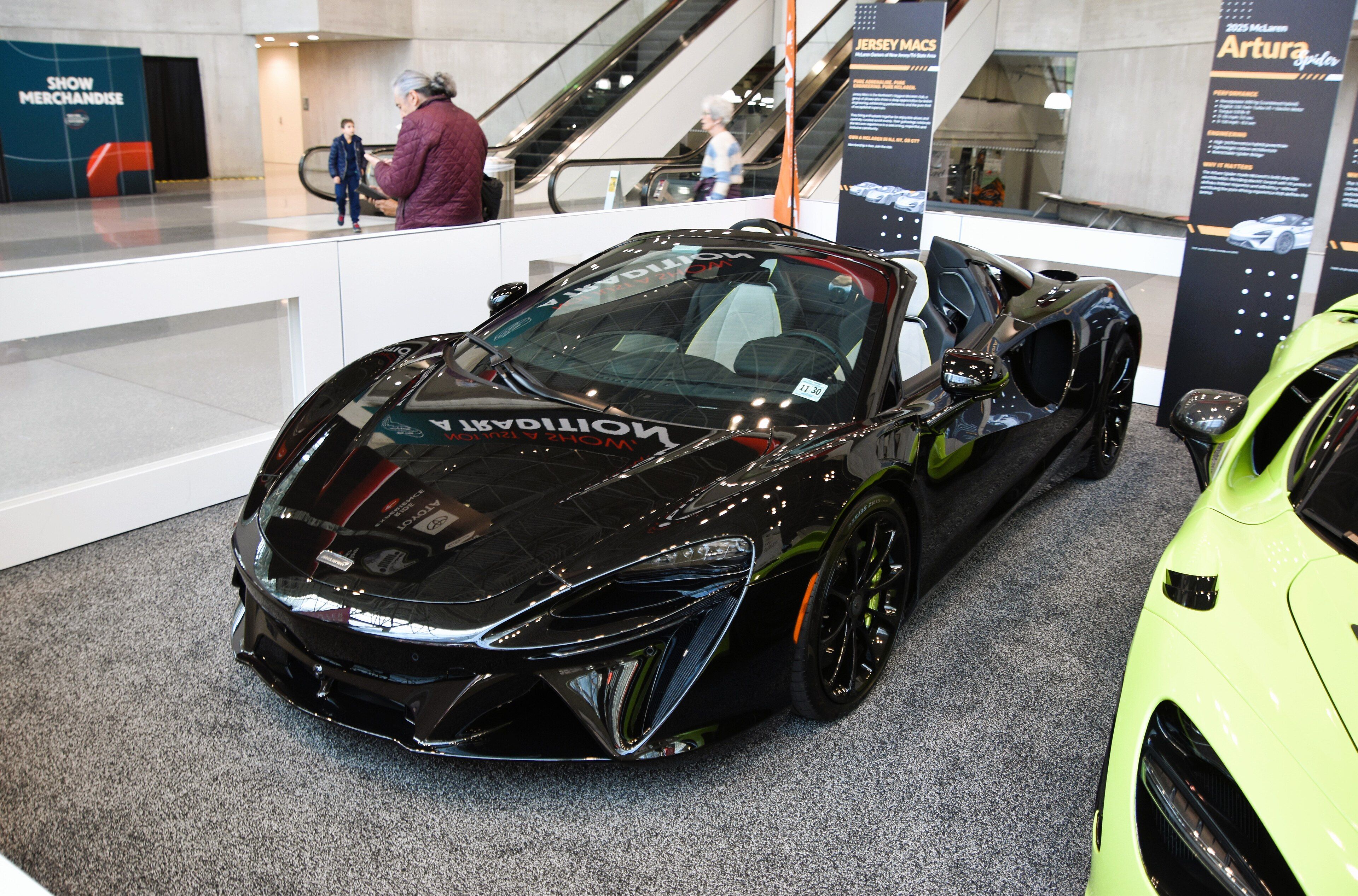 2025 McLaren Artura Spider