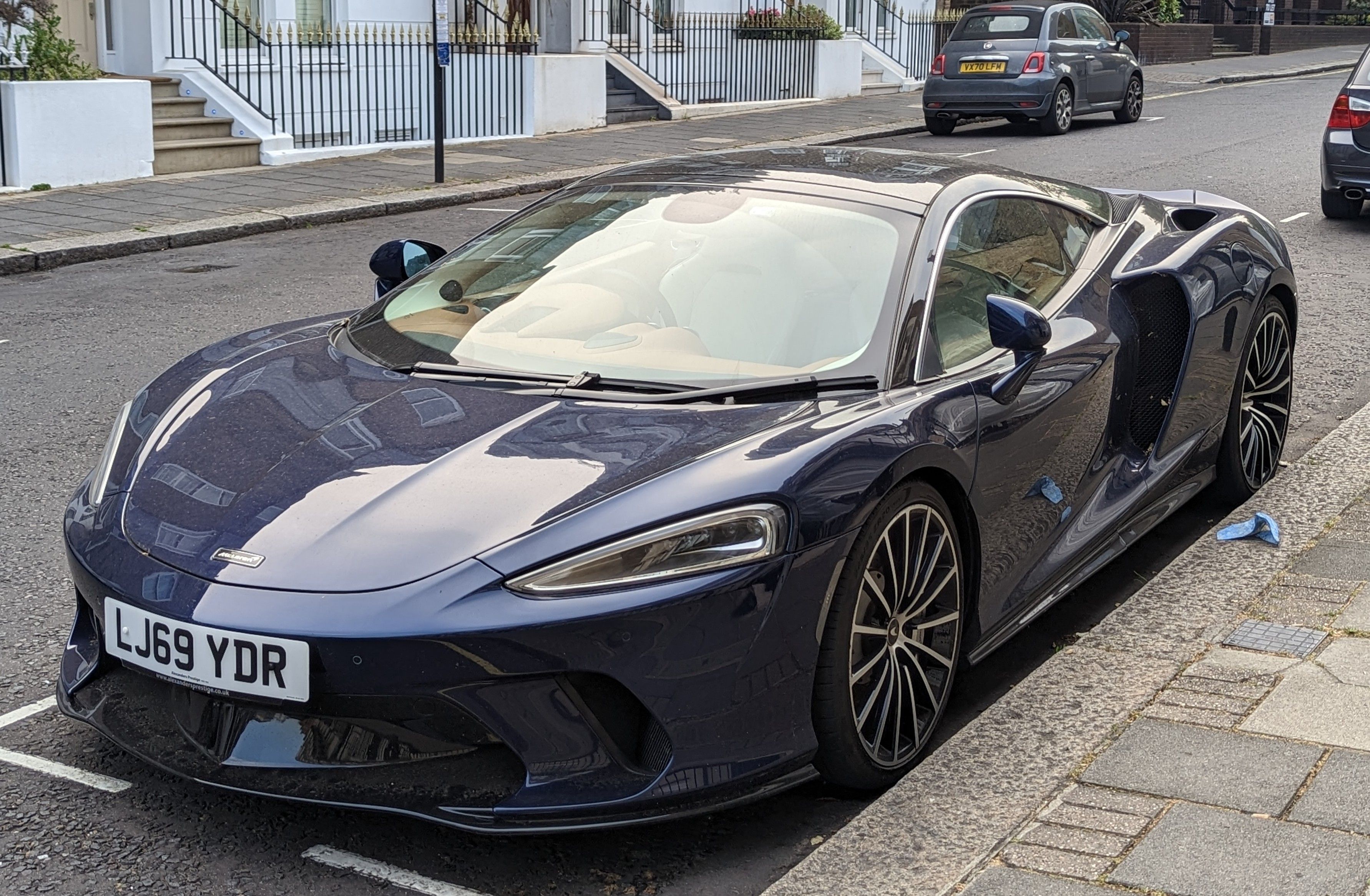 2019 McLaren GT
