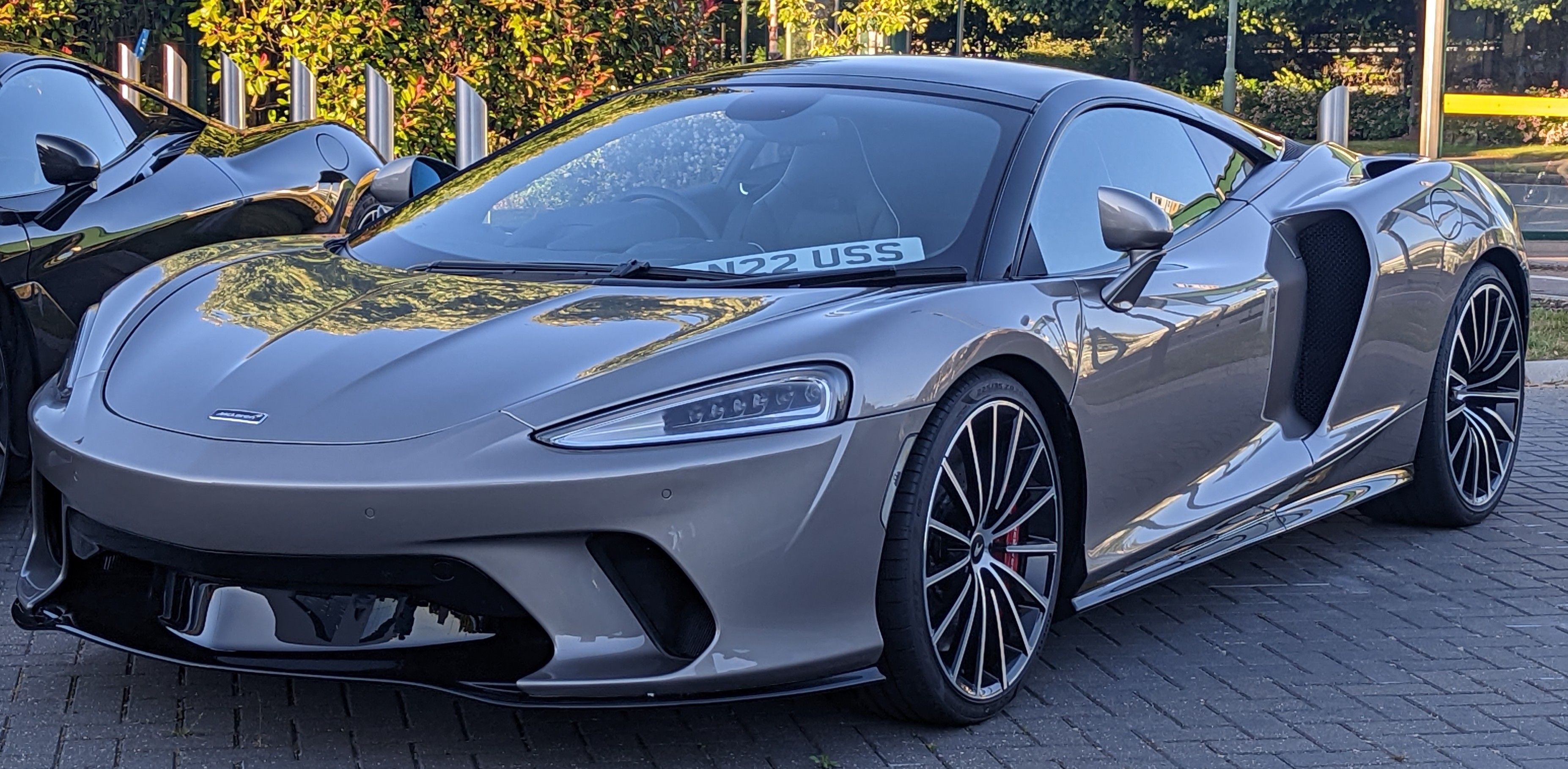 2022 McLaren GT