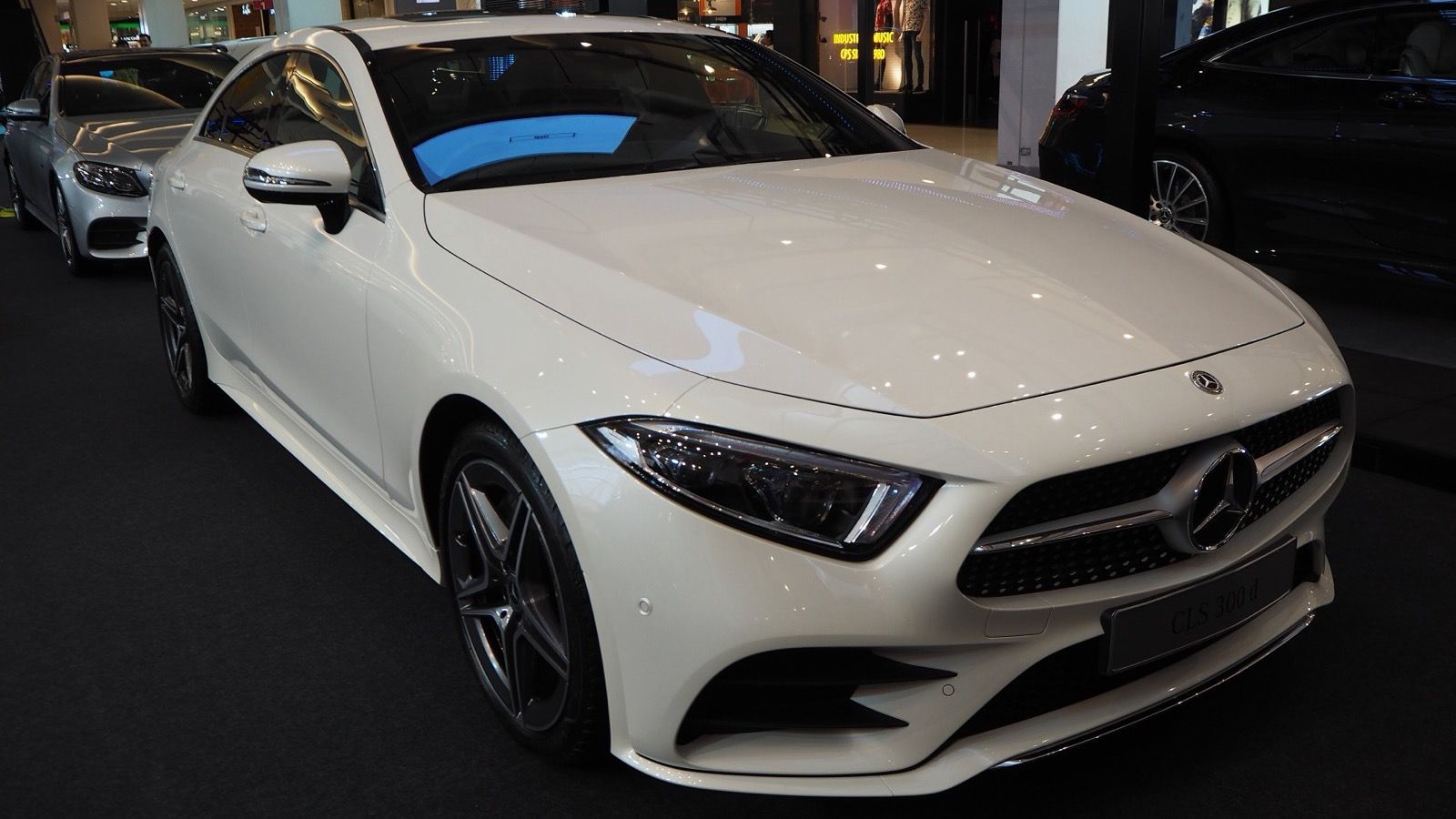 2018 Mercedes-Benz CLS-Class CLS300d AMG Premium, exterior view