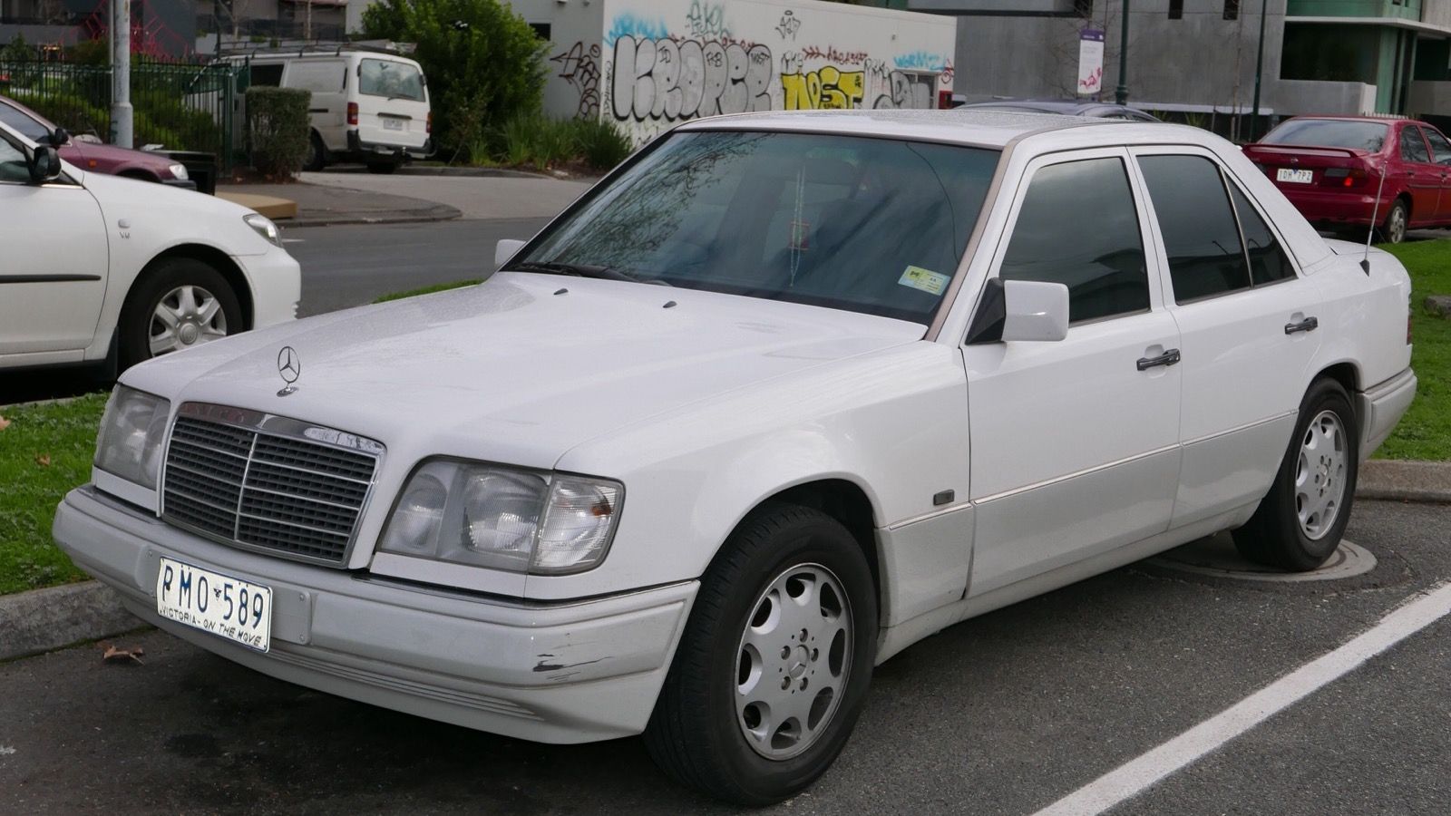 1993 Mercedes-Benz E 280 (W124) sedan, exterior view
