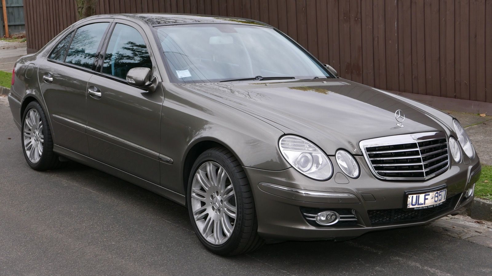 2006 Mercedes-Benz E 500 (W 211 MY07) Avantgarde sedan, exterior view