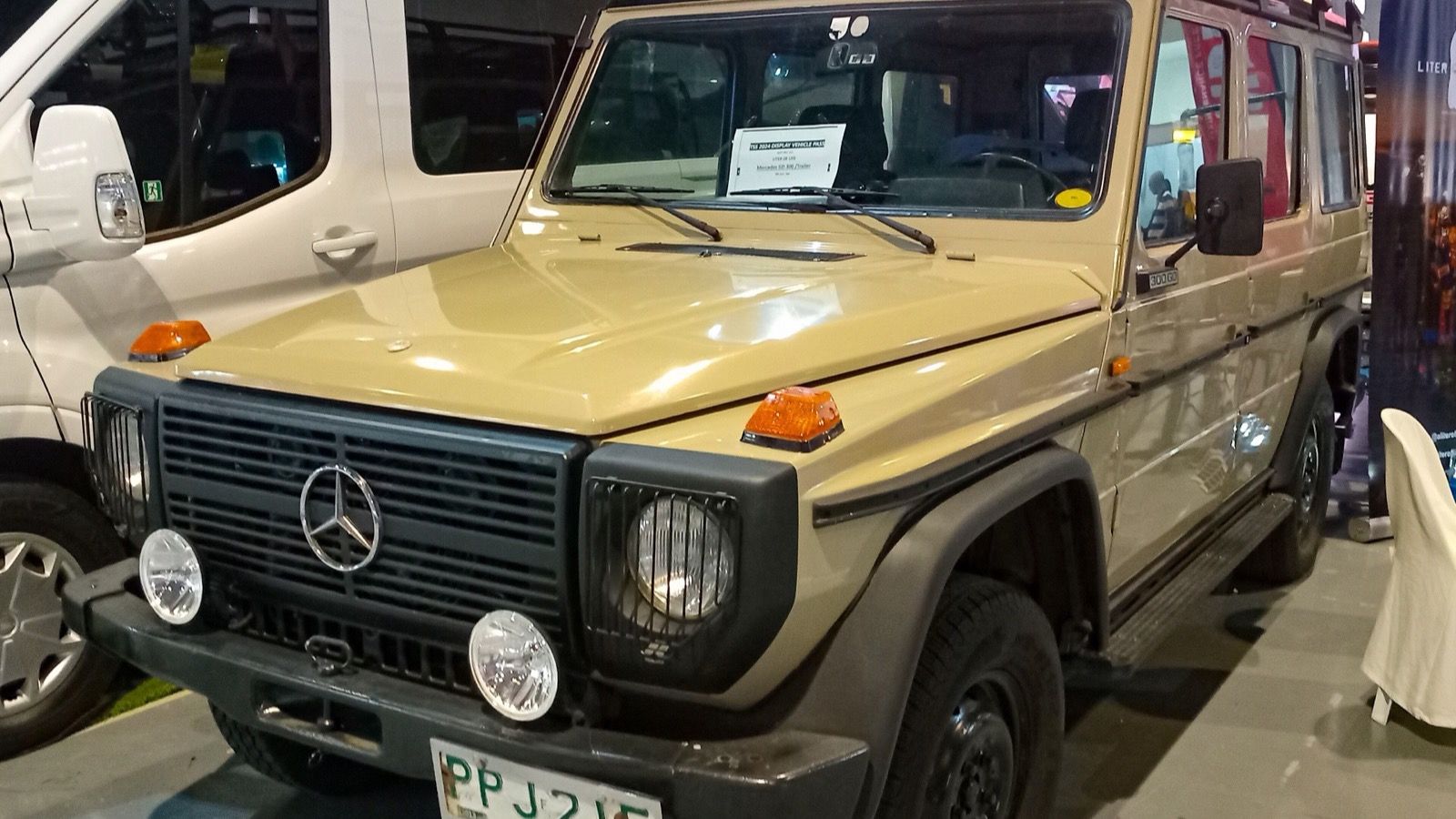 1990 Mercedes-Benz W460 300 GD, front left, Motul Trans Sport Show 2024, front three-quarter view