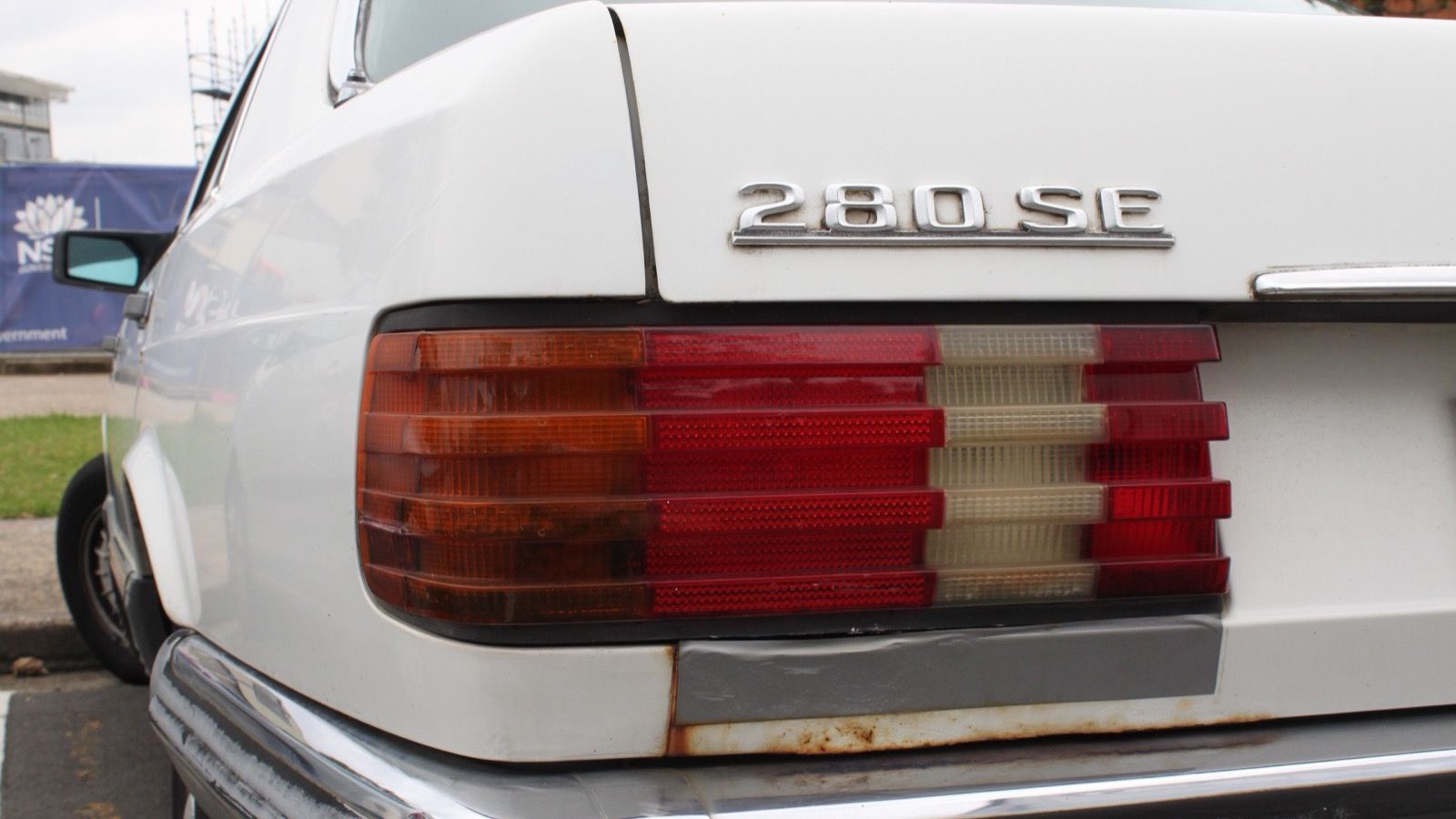 1981 Mercedes-Benz S-Class (W126) — sedan, front three-quarter view
