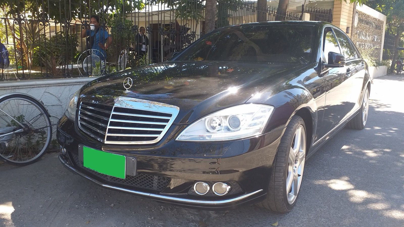 2012 Mercedes-Benz S-Class S 350 (W221) — sedan, front three-quarter view