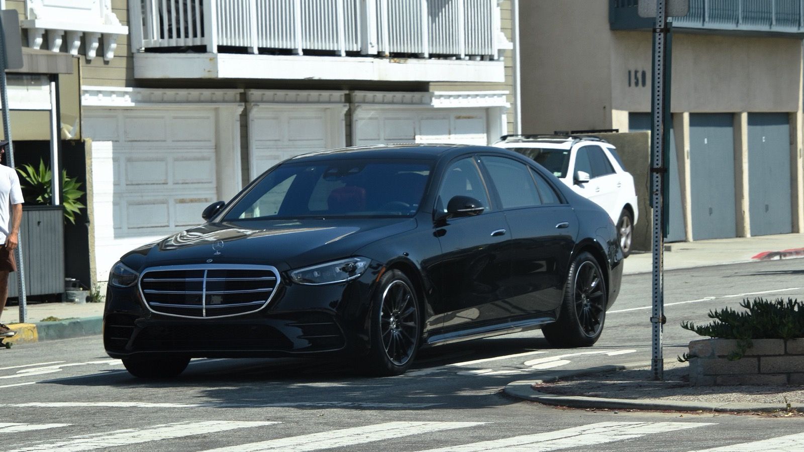 2025 Mercedes-Benz S-Class S 580 4MATIC (W223) — sedan, front three-quarter view