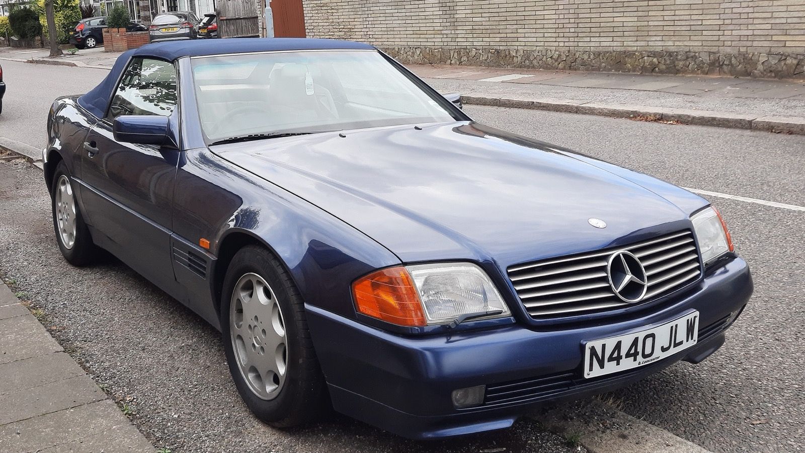 1995 Mercedes-Benz SL, exterior view