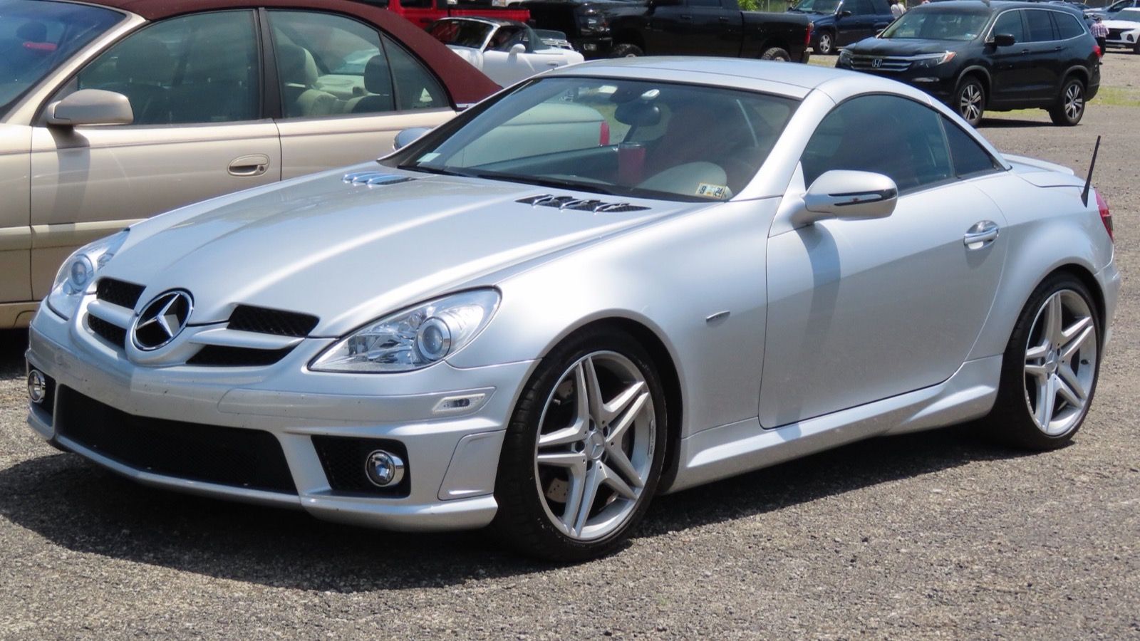 2009 Mercedes-Benz SLK 350 with Sport package, front left, front three-quarter view