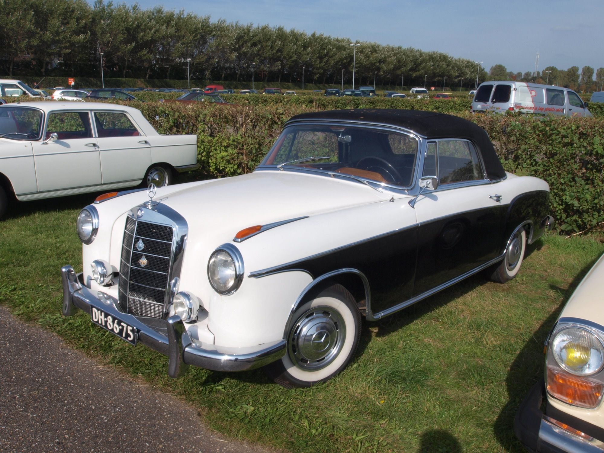 1958 Mercedes-Benz 220S W180 generation sedan